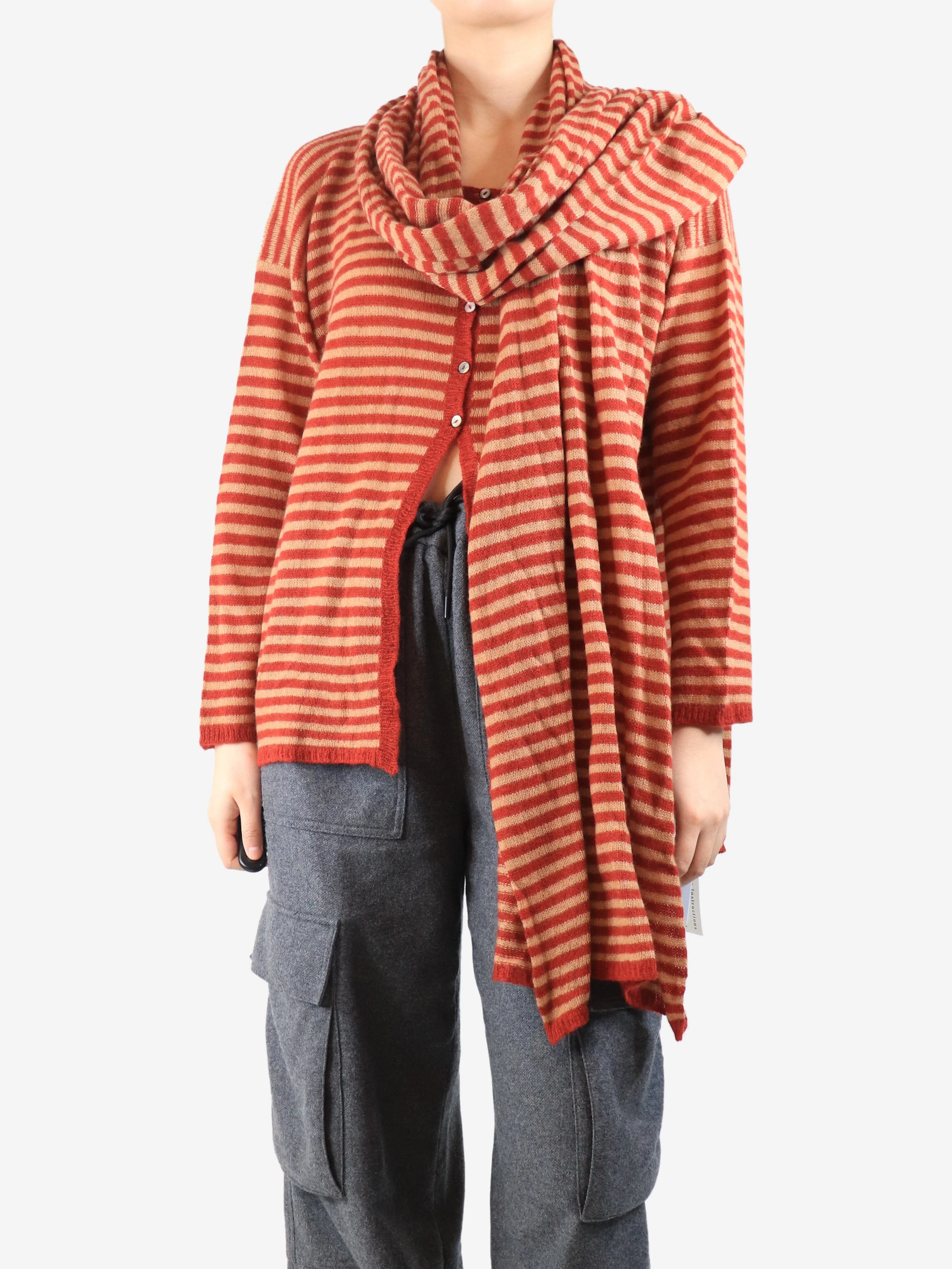 Red and beige striped cashmere cardigan and scarf set - One size