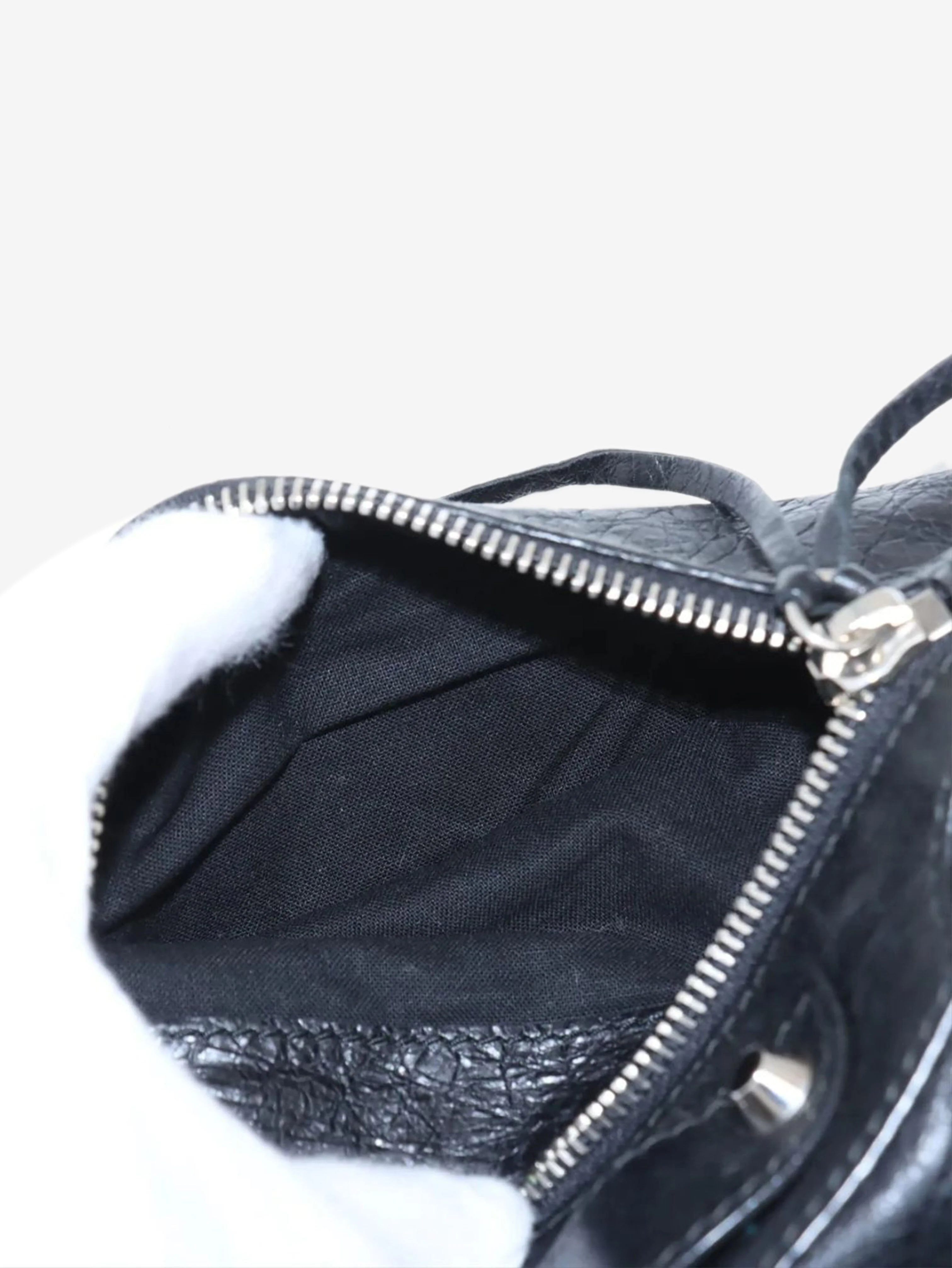 Black Classic Envelope crossbody bag - Image 10