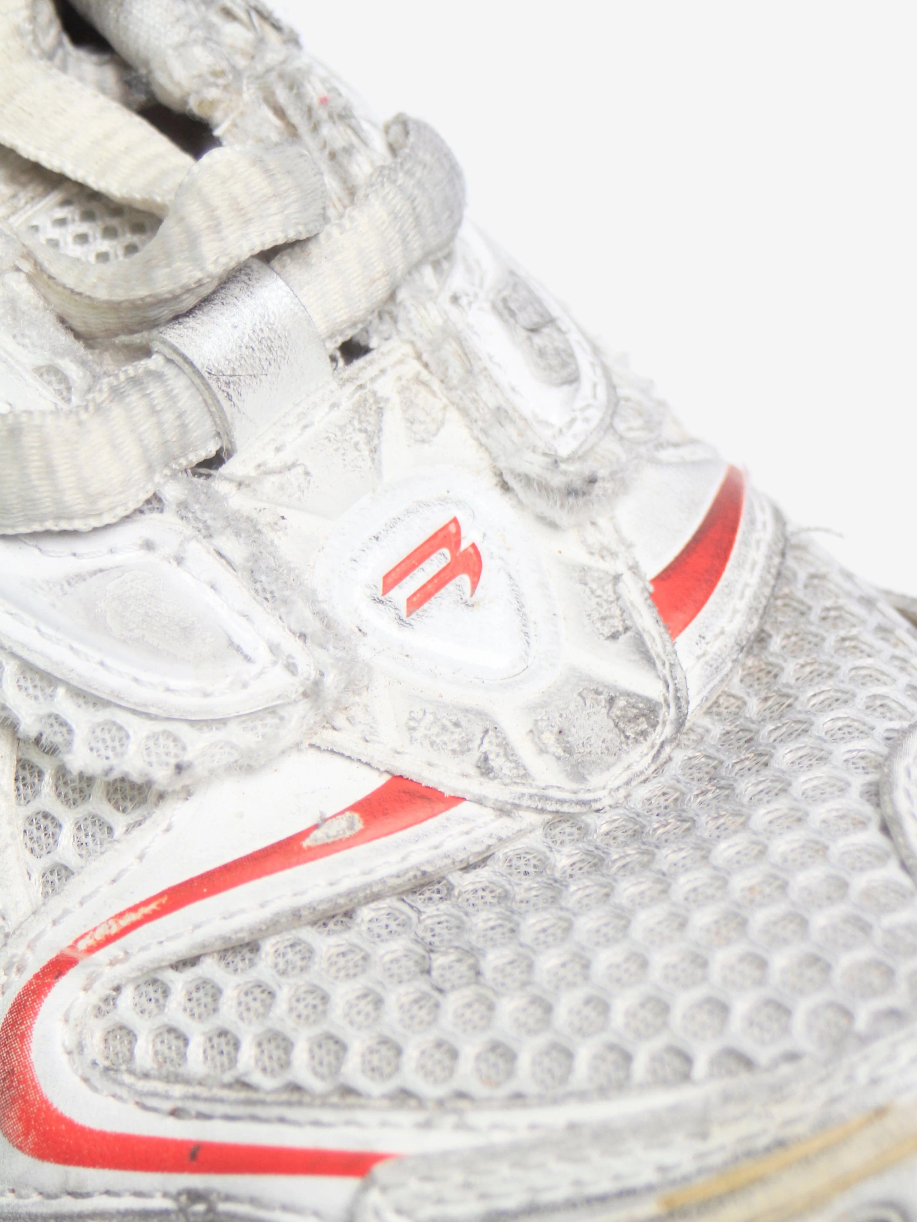White and red Runner trainers - size EU 38 - Image 5