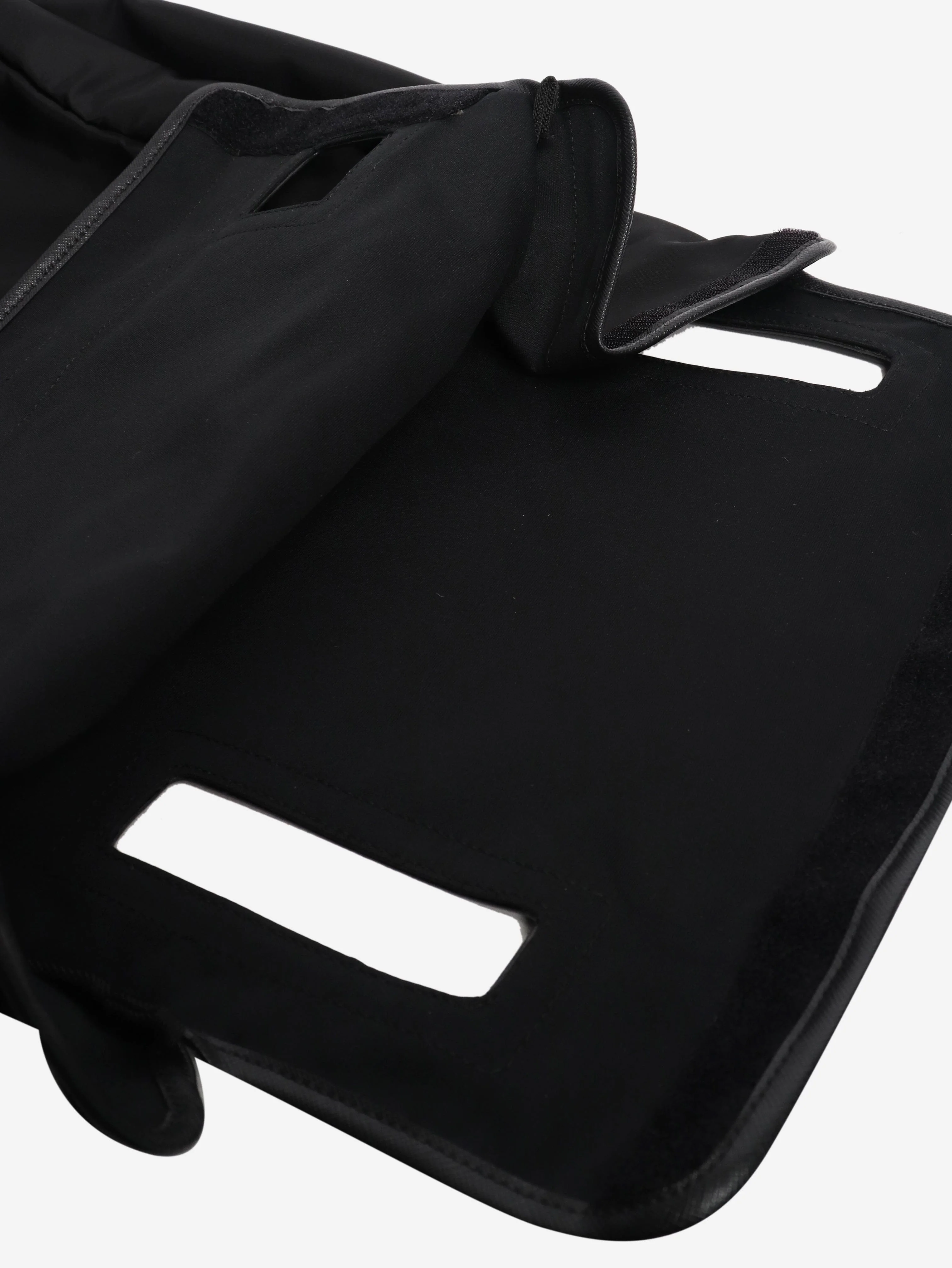 Black suitcase cover - Image 6