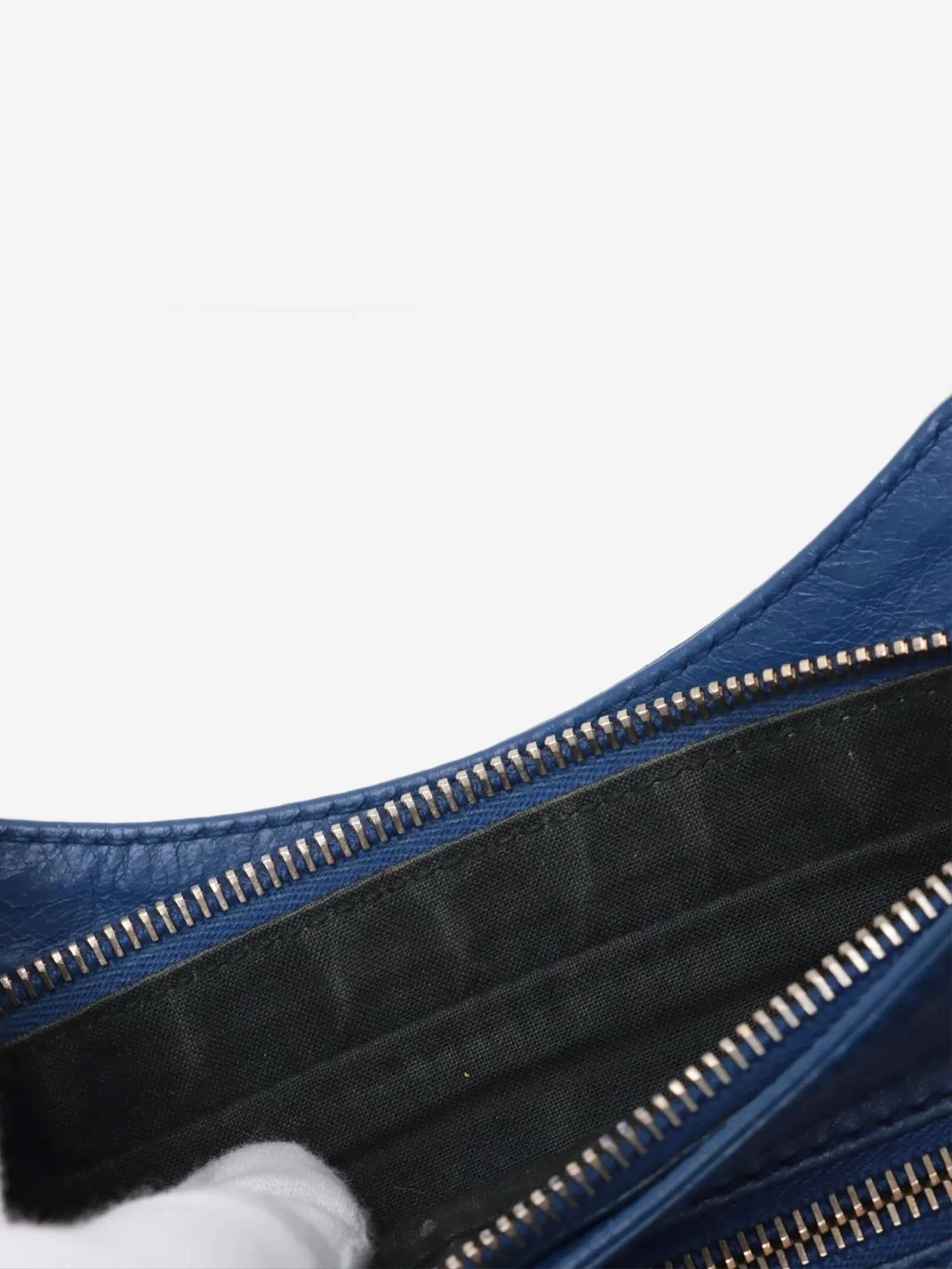 Blue Giant Hip bag - Image 10