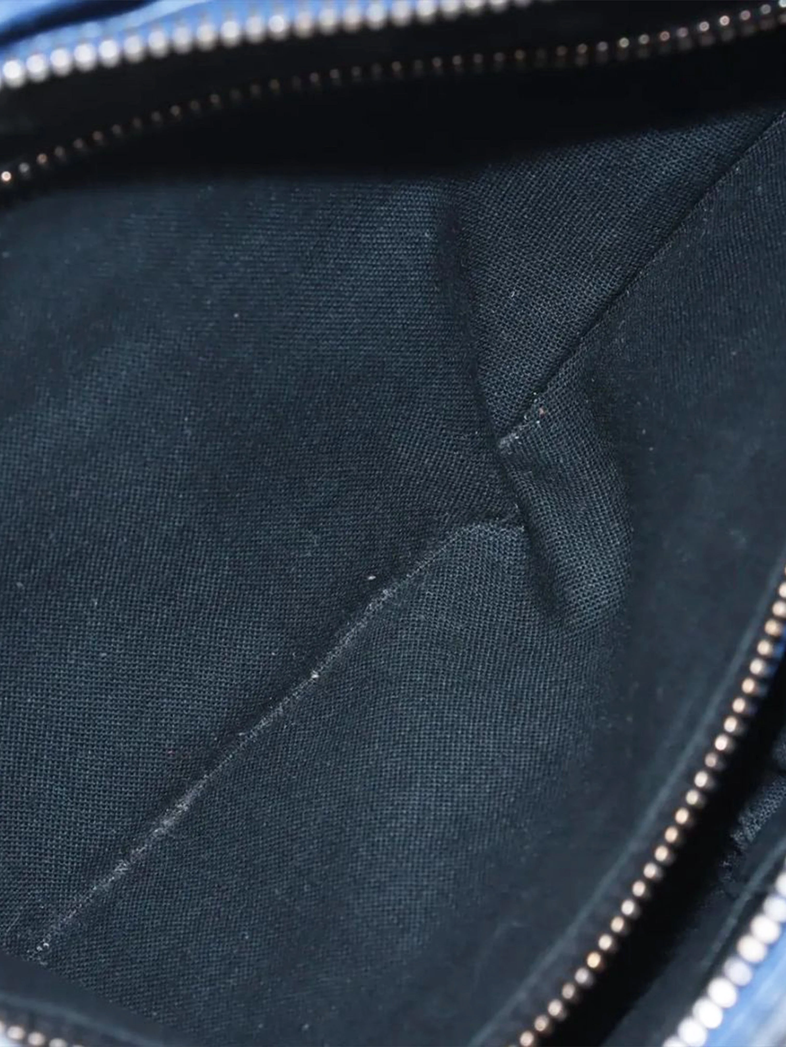 Blue Giant Hip bag - Image 7