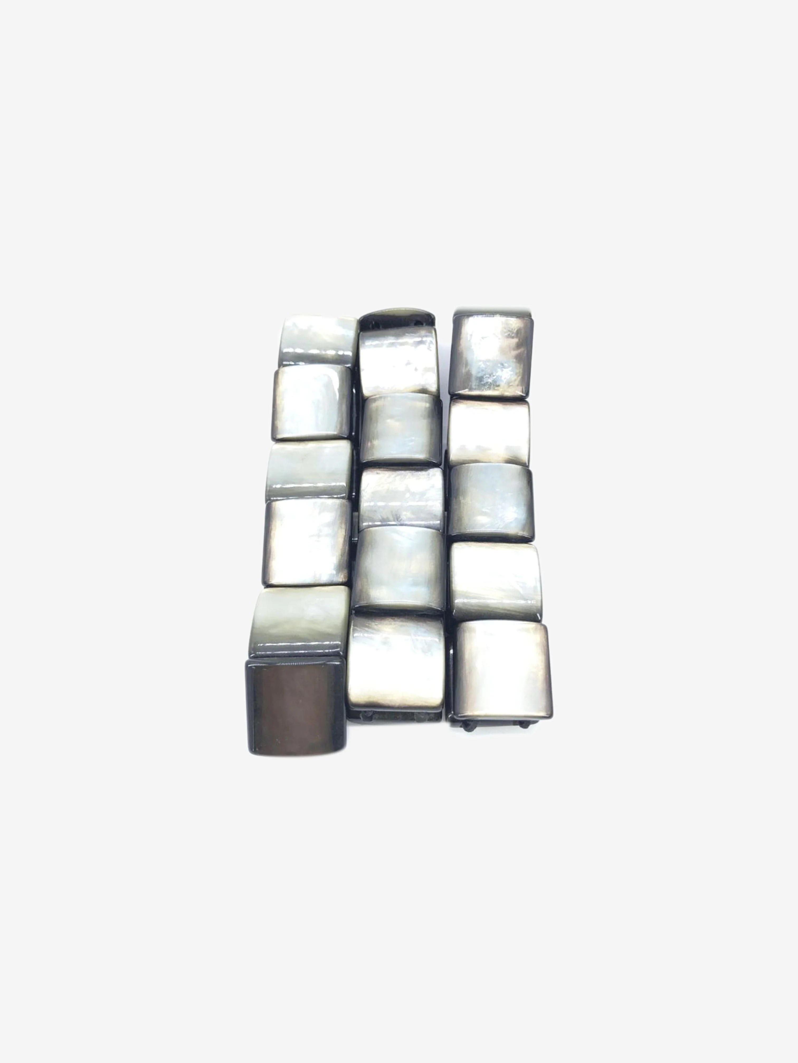 Grey mother of pearl stretch bracelet - Image 2