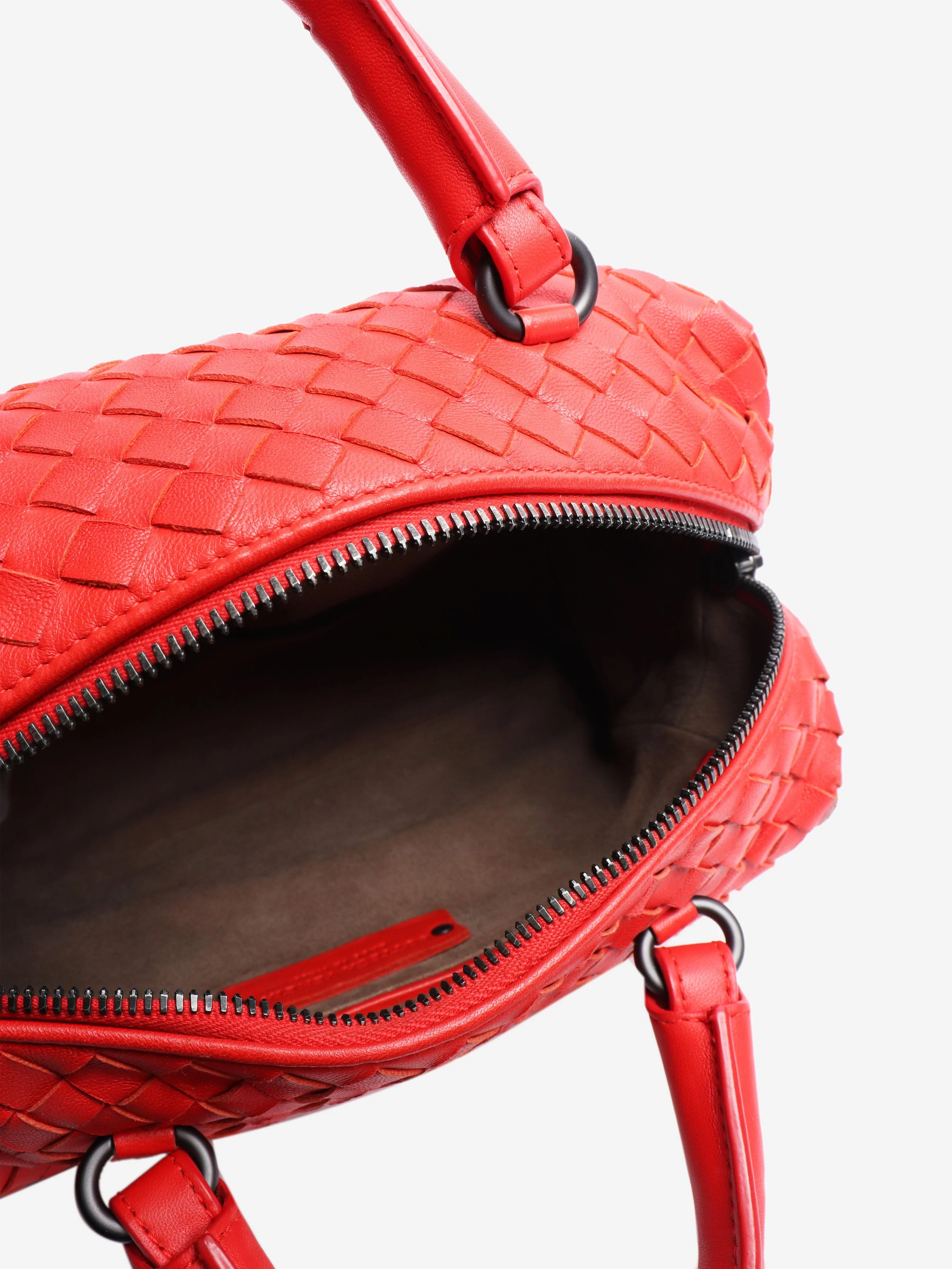 Red Intrecciato Veneta crossbody bag - Image 6