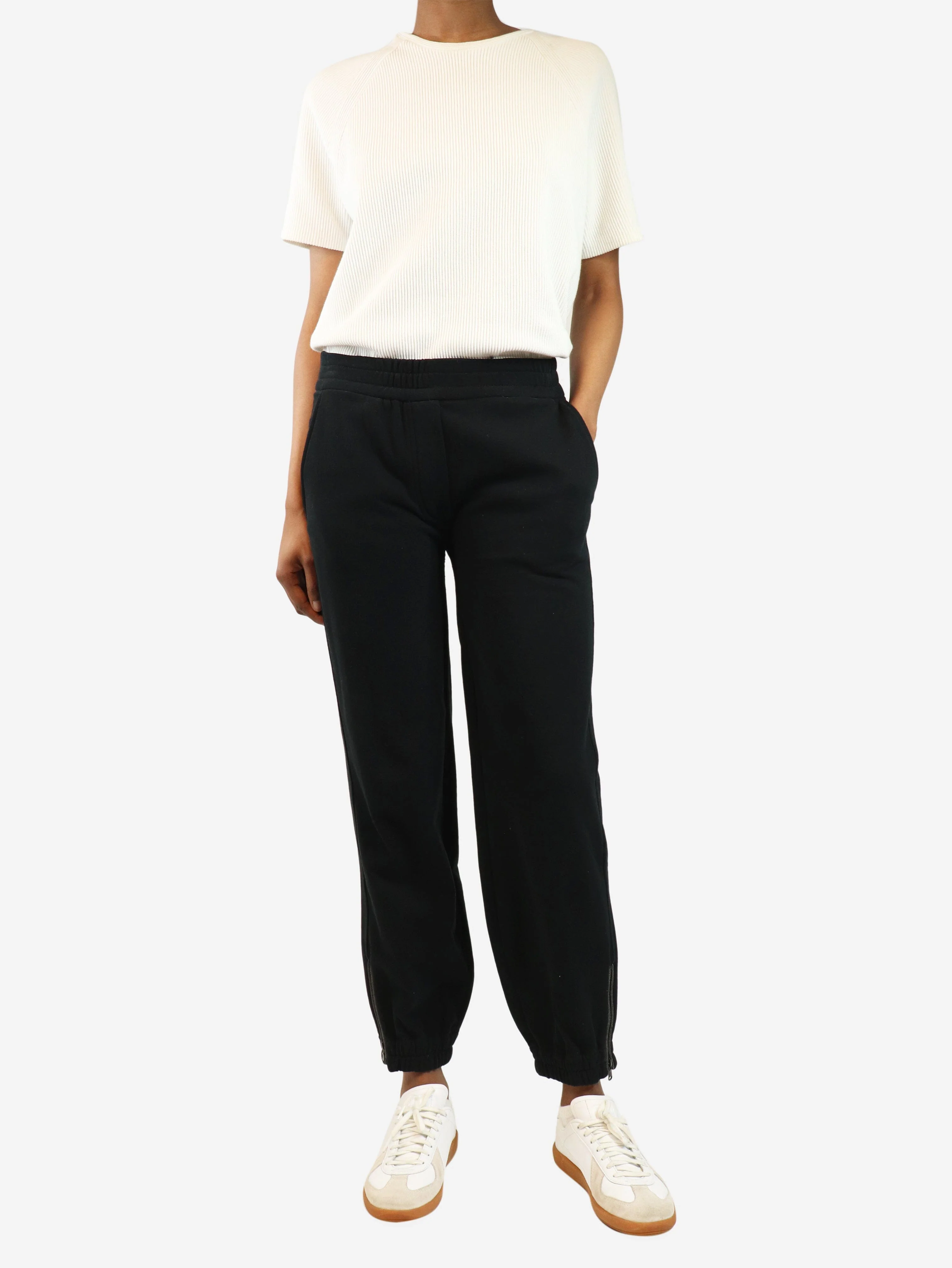 Black elasticated joggers - size XS - Image 2