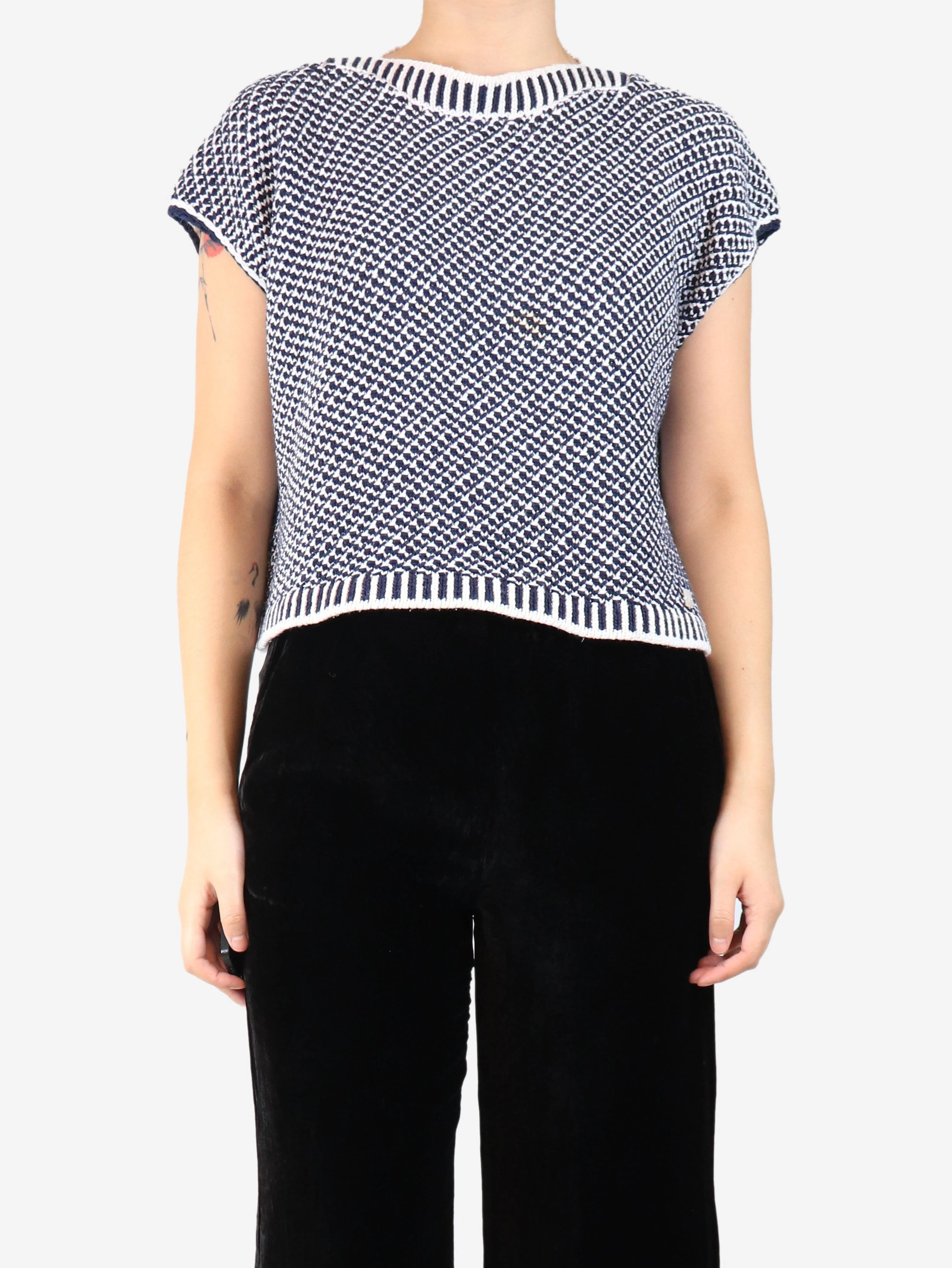 Dark blue and white sleeveless knit top - size UK 14 - Image 3
