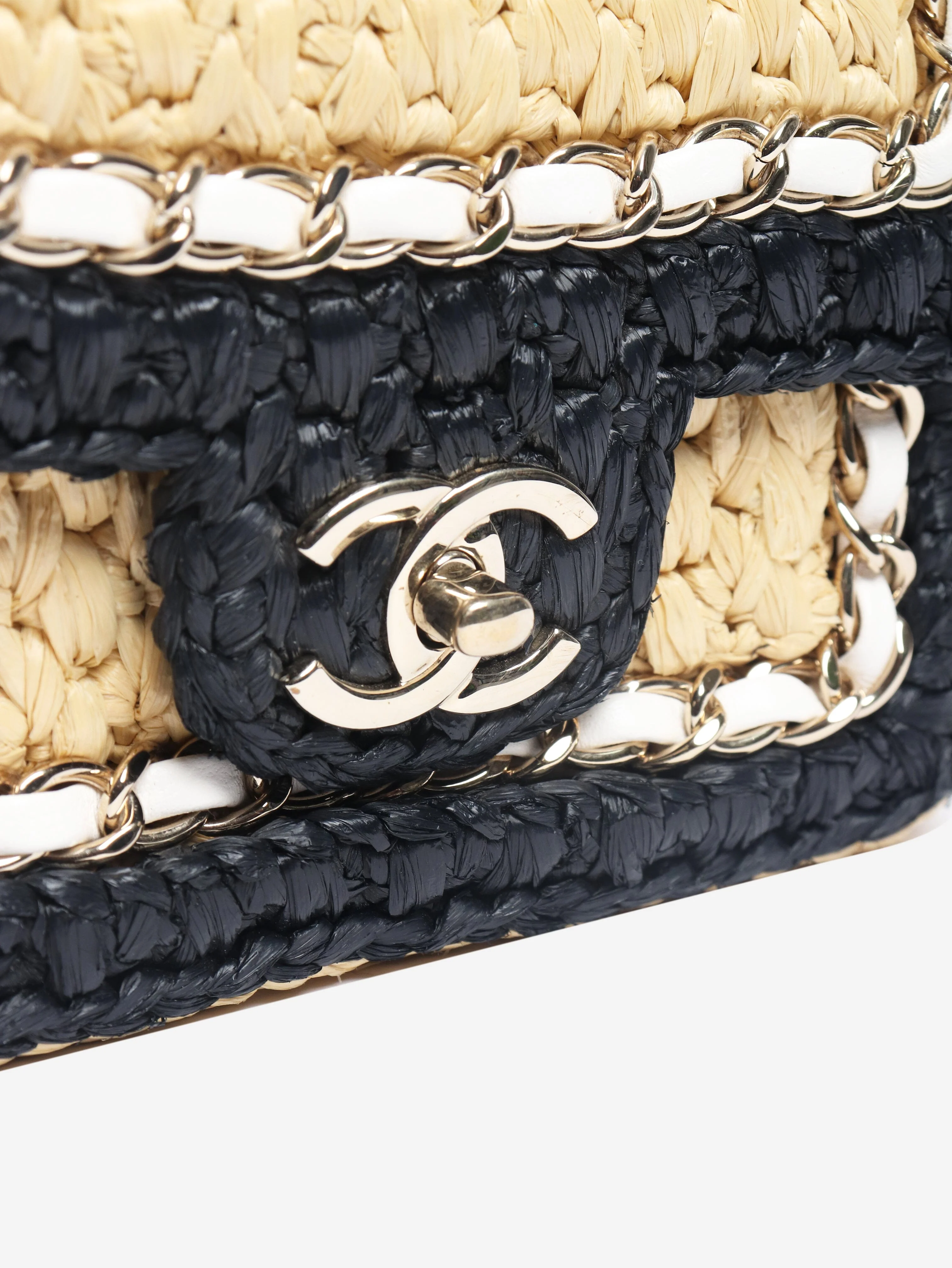 Beige raffia cross-body flap bag - Image 5
