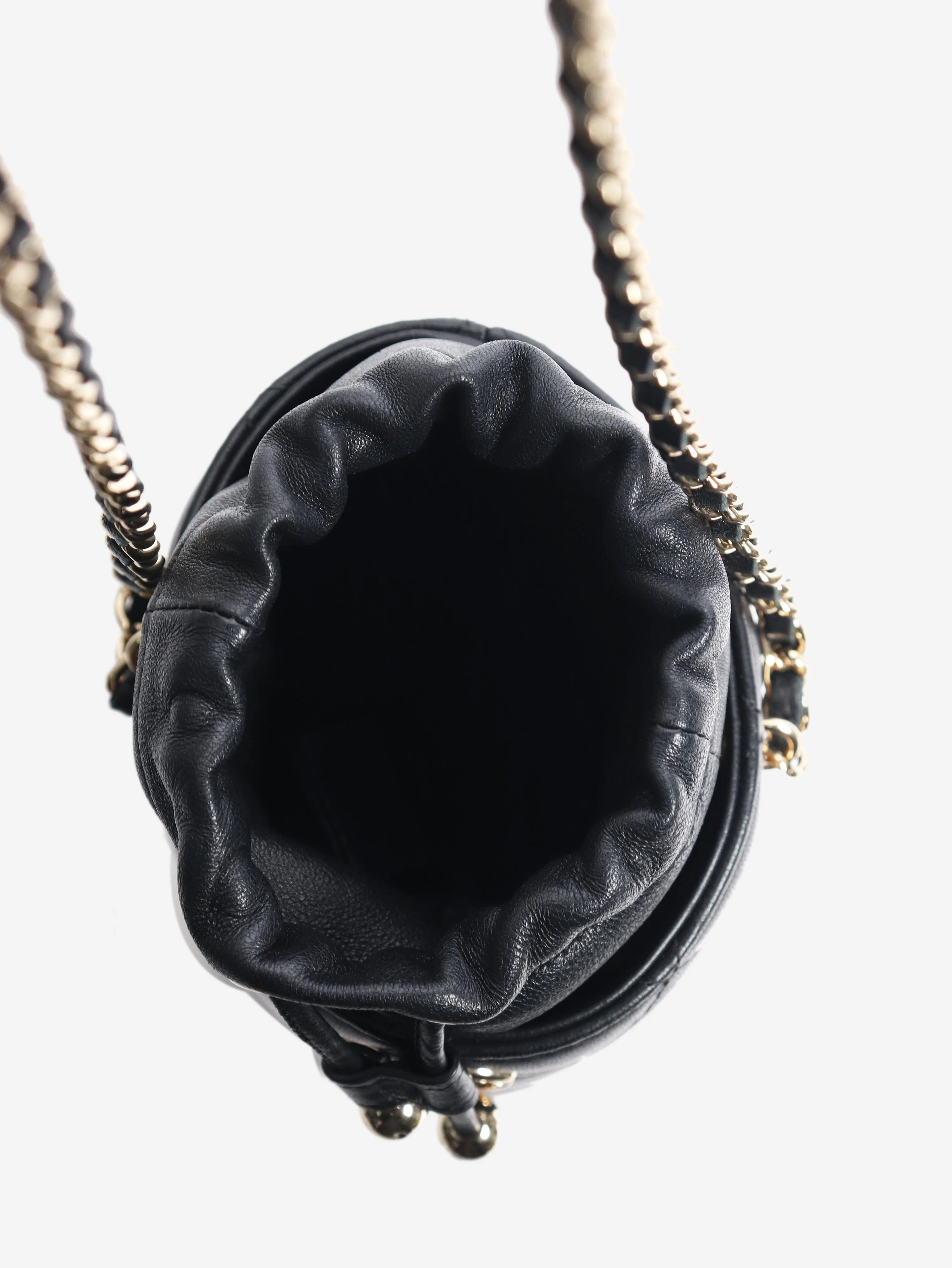 Black 2021 quilted leather bucket bag - Image 5