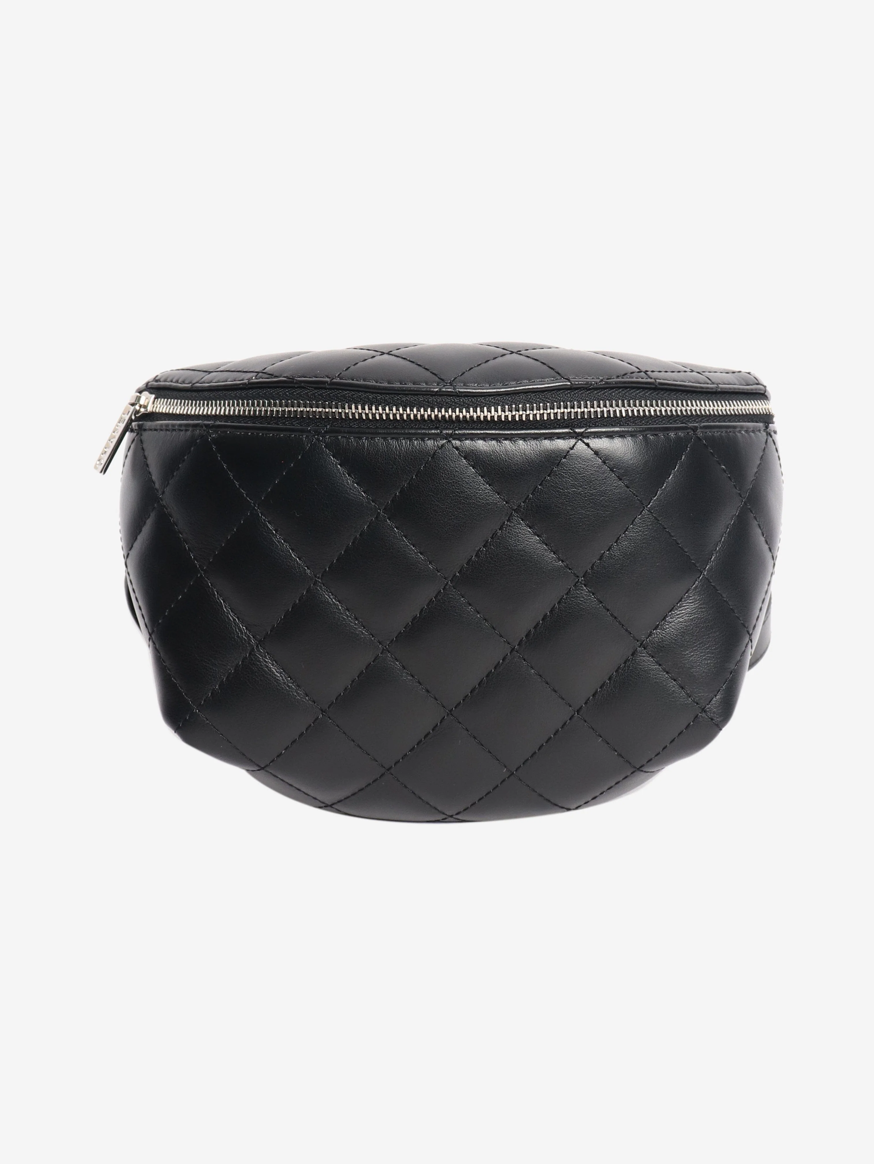 Black 2022 diamond-quilted belt bag