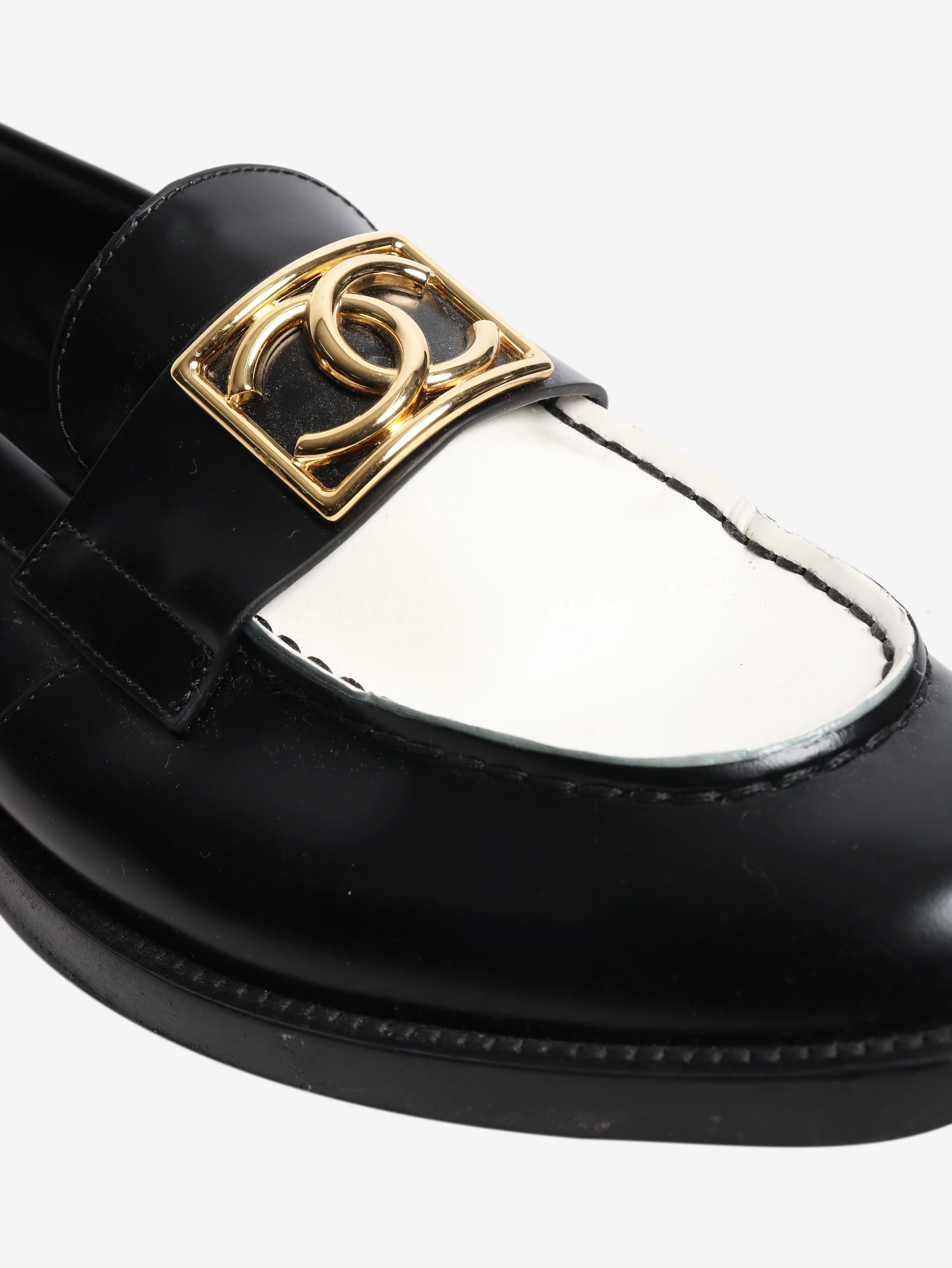 Black and white calfskin CC loafers - size eu 40.5 - Image 4