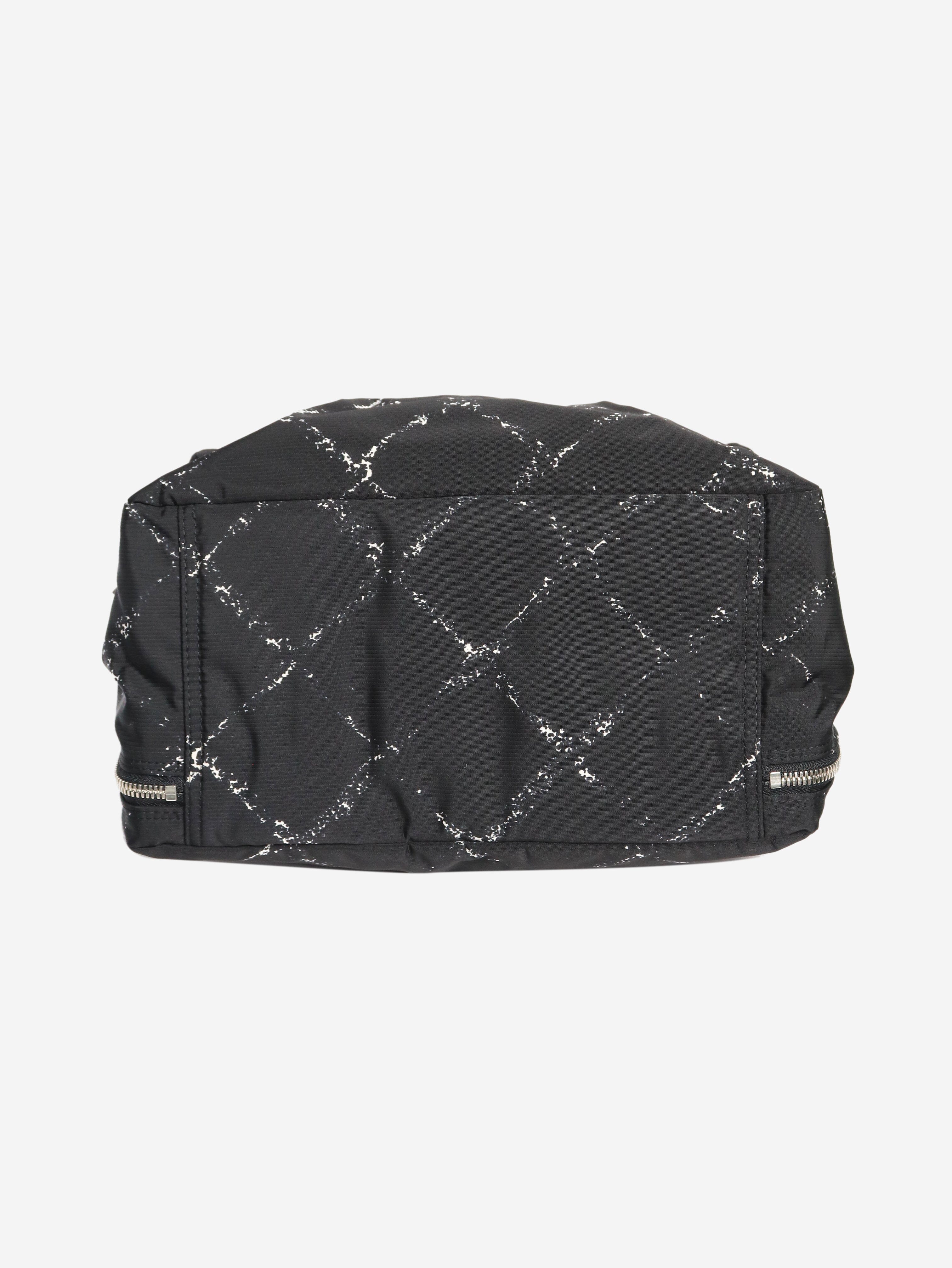 Black canvas Toiletries bag - Image 5