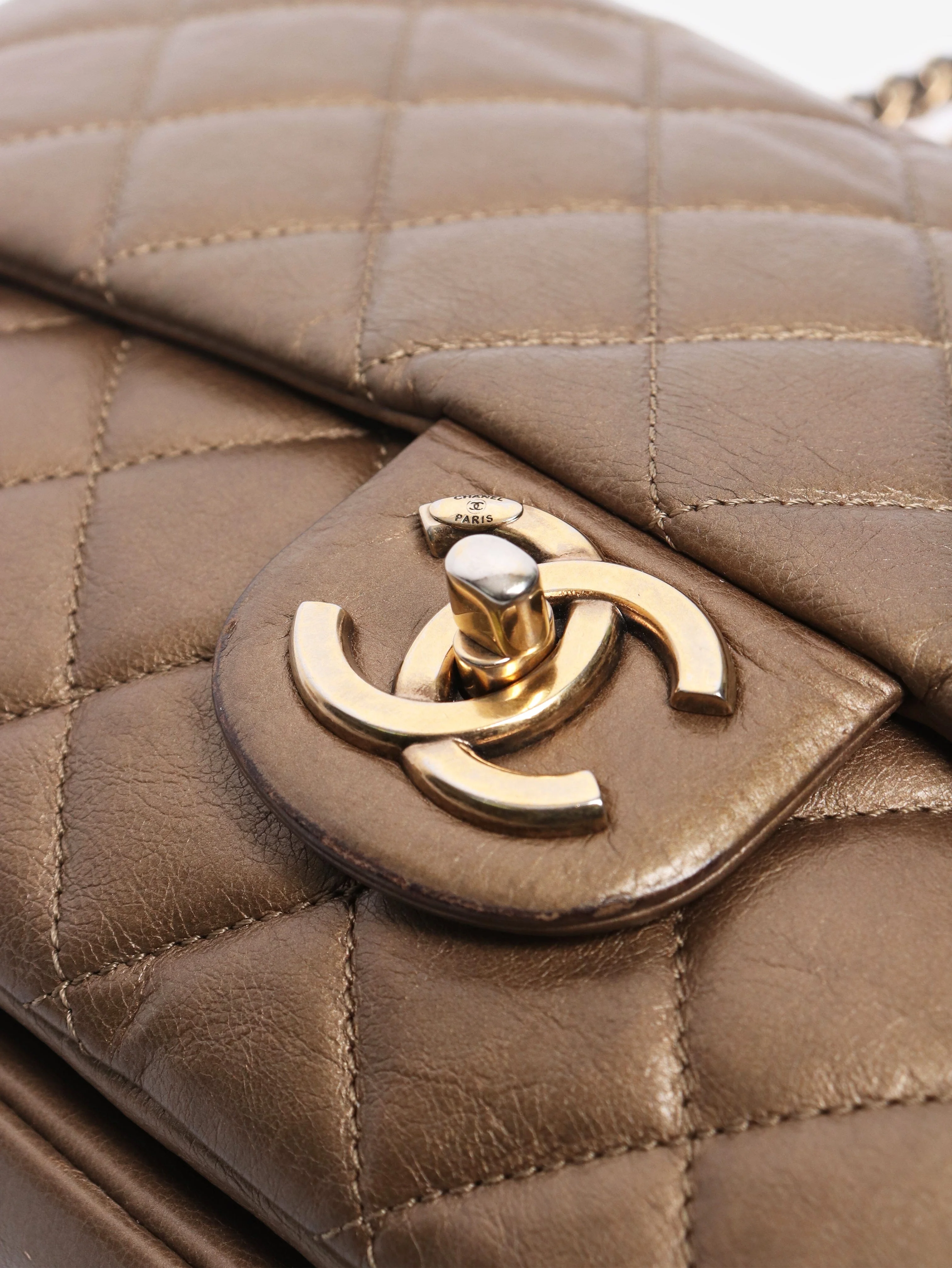 Gold 2012 quilted metallic flap shoulder bag - Image 5