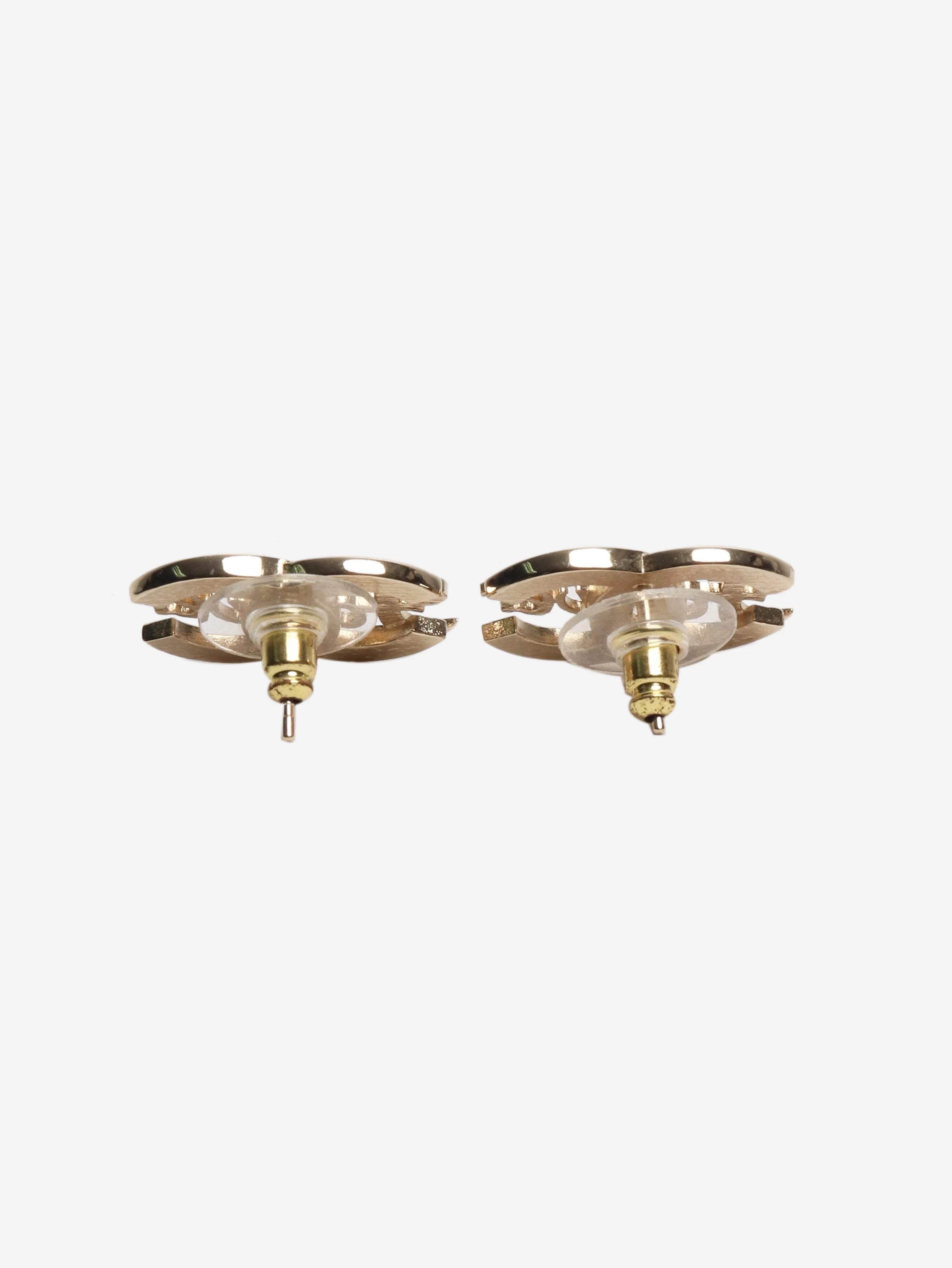 Gold CC forever stud earrings - Image 3
