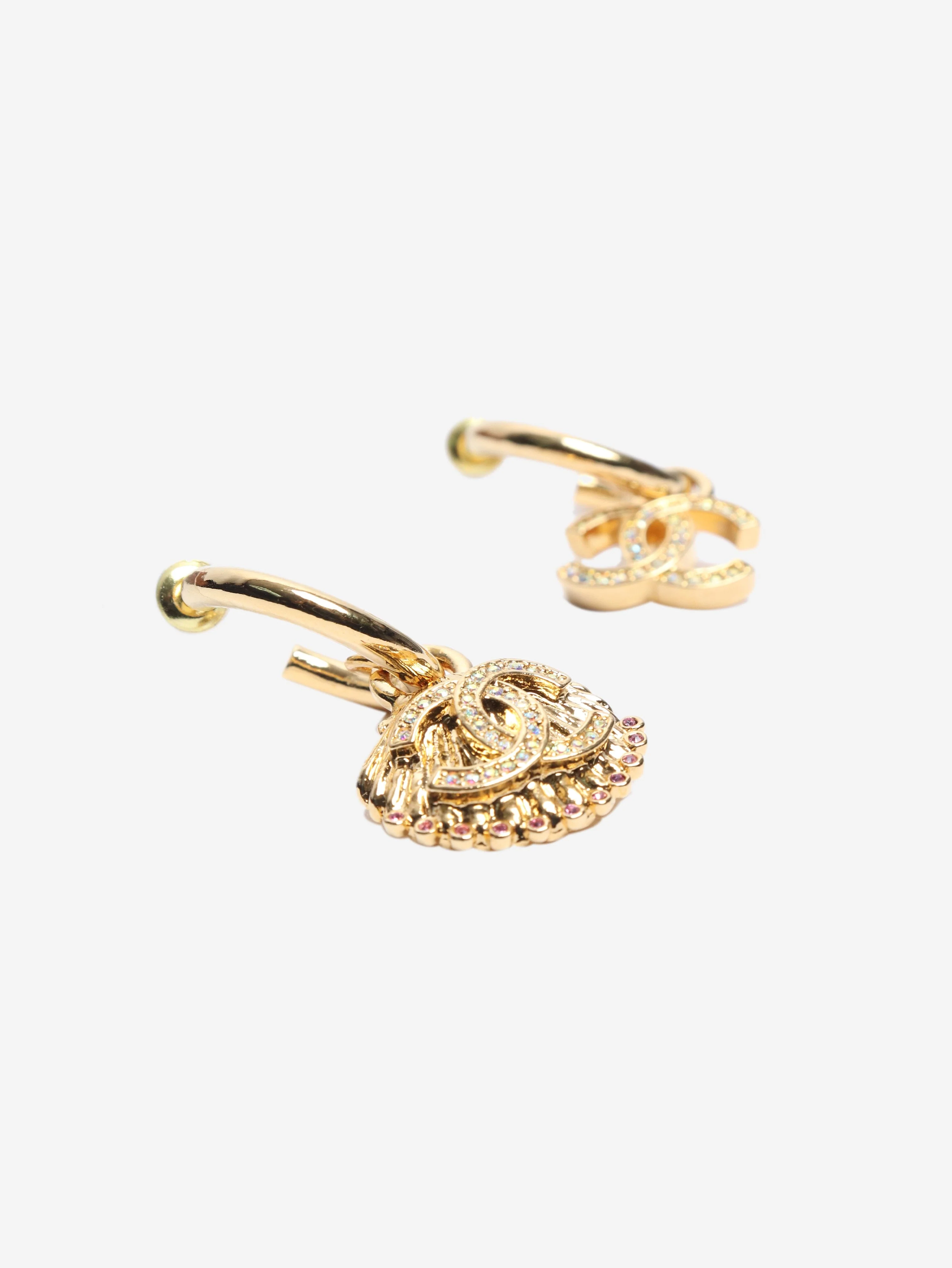 Gold seashell earrings - Image 3