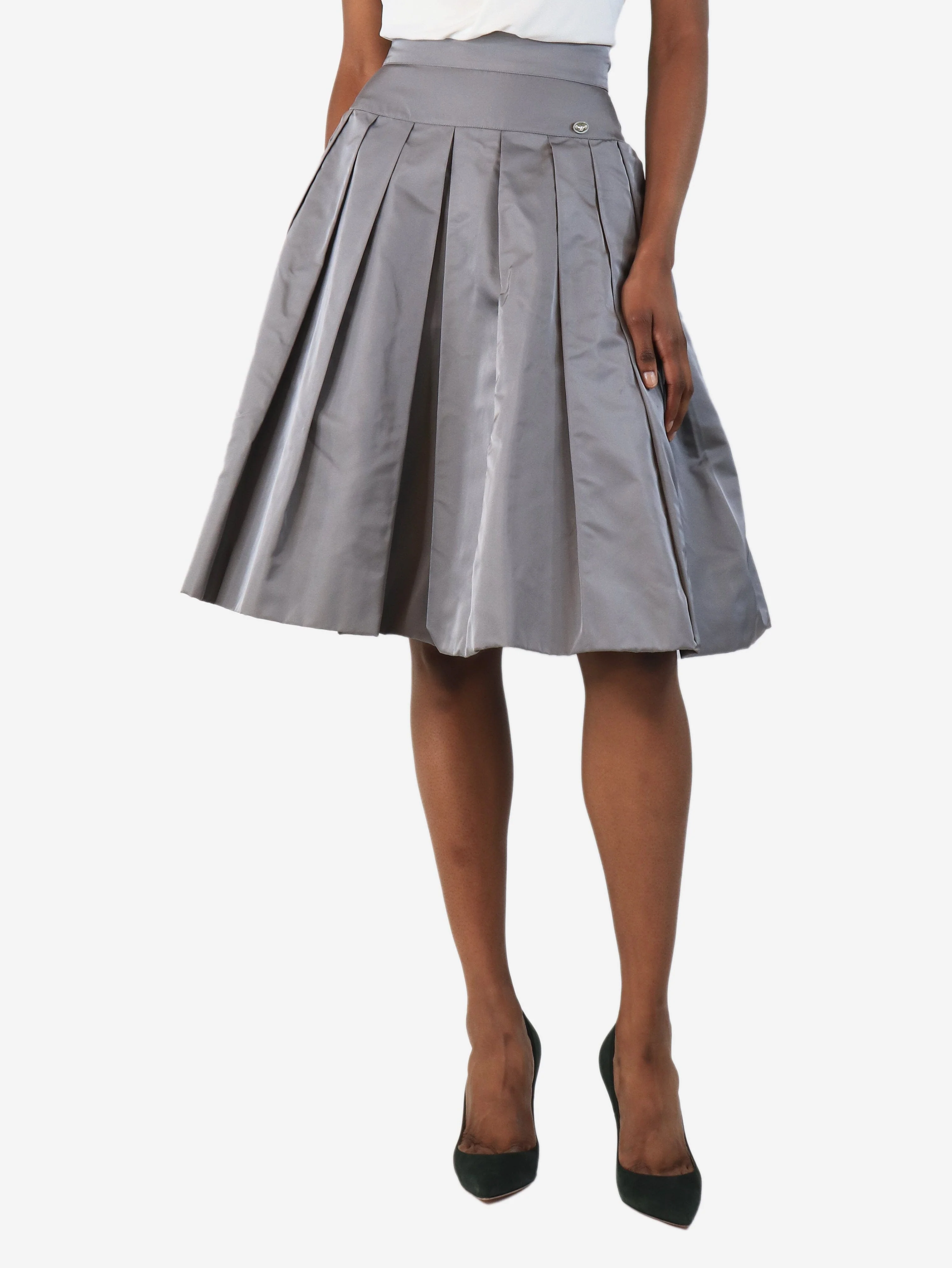 Grey silk pleated skirt - size UK 8