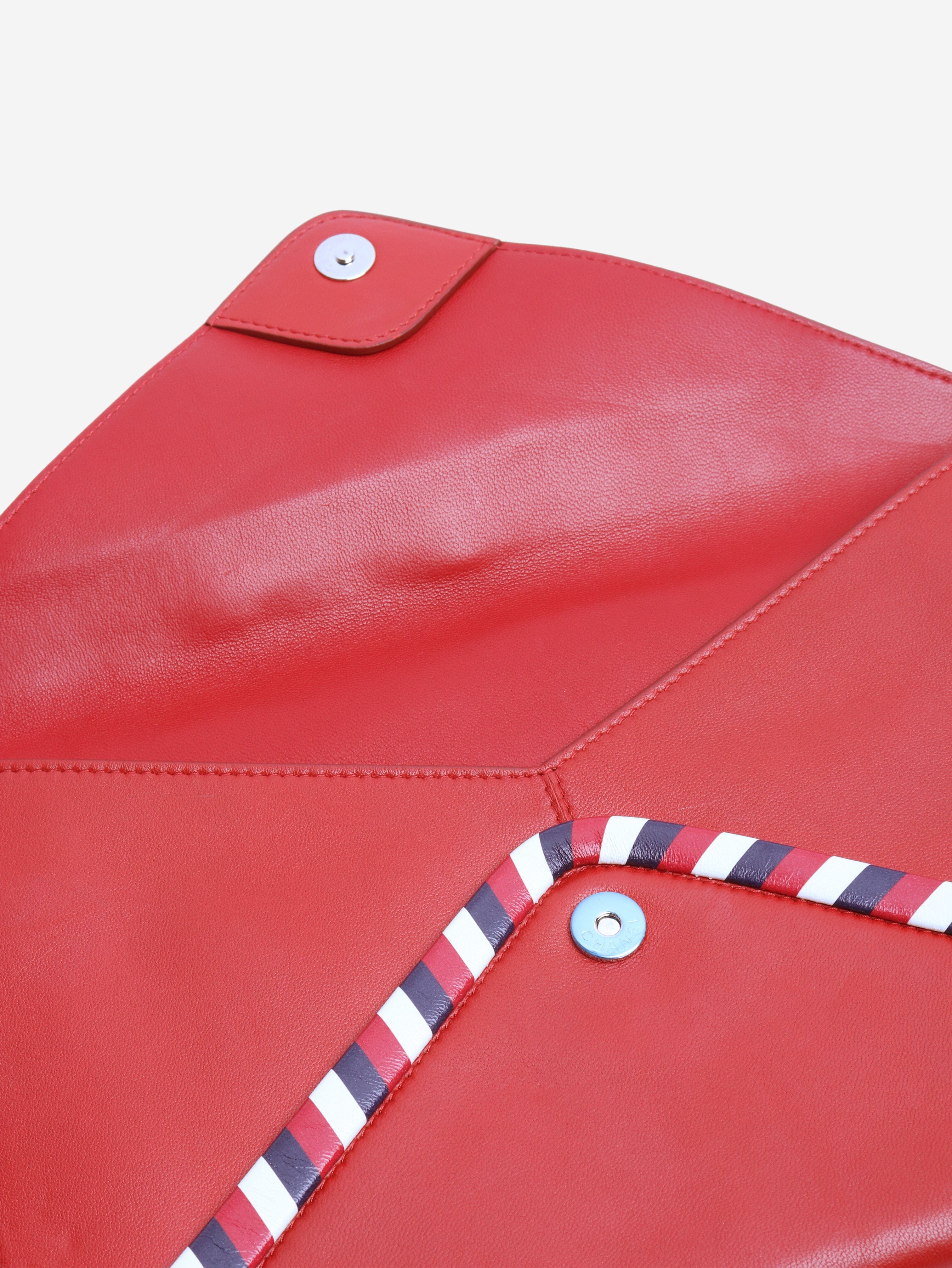 Red 2016 Airlines envelope clutch - Image 4