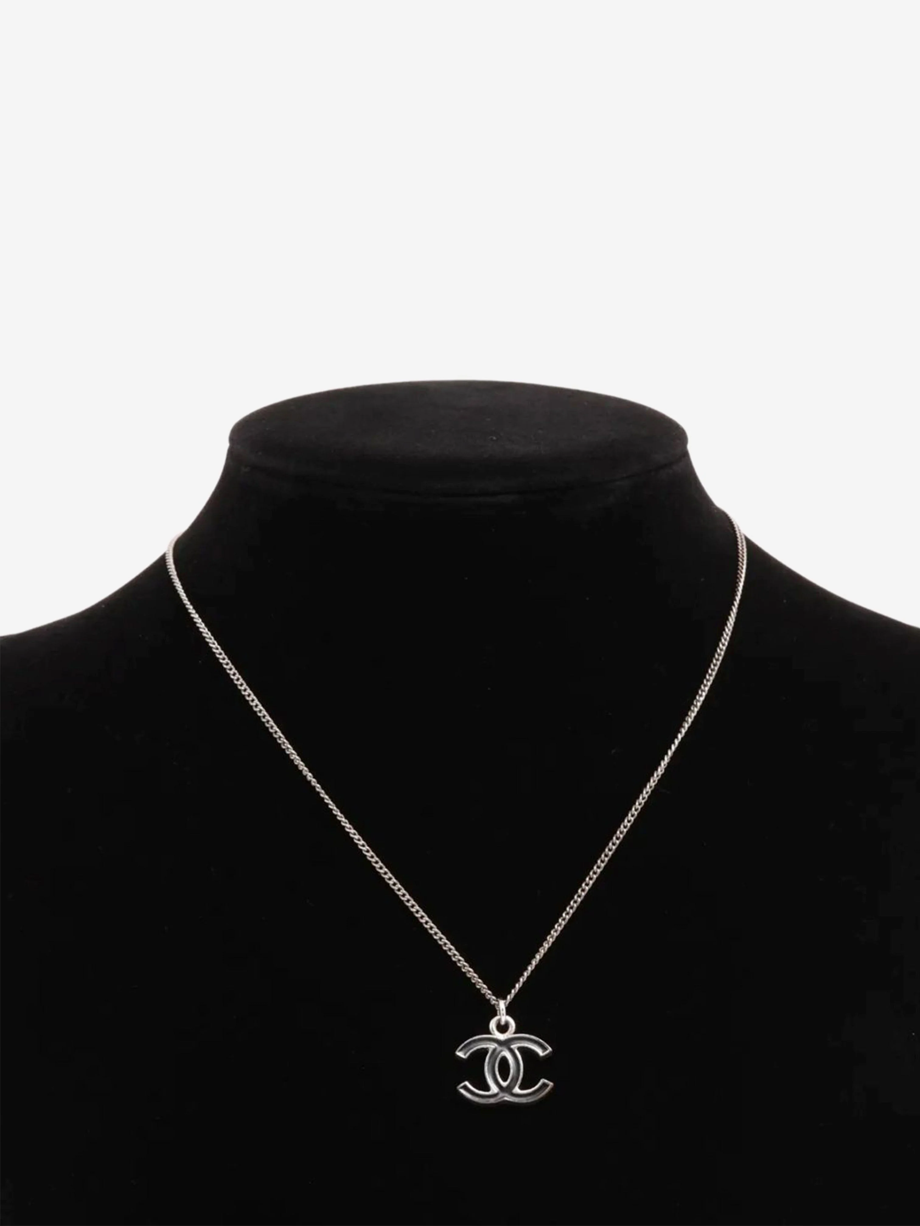 Silver Coco Mark 07V necklace - Image 5