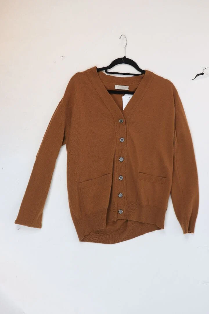 Tan Boyfriend cardigan - size L - Image 4