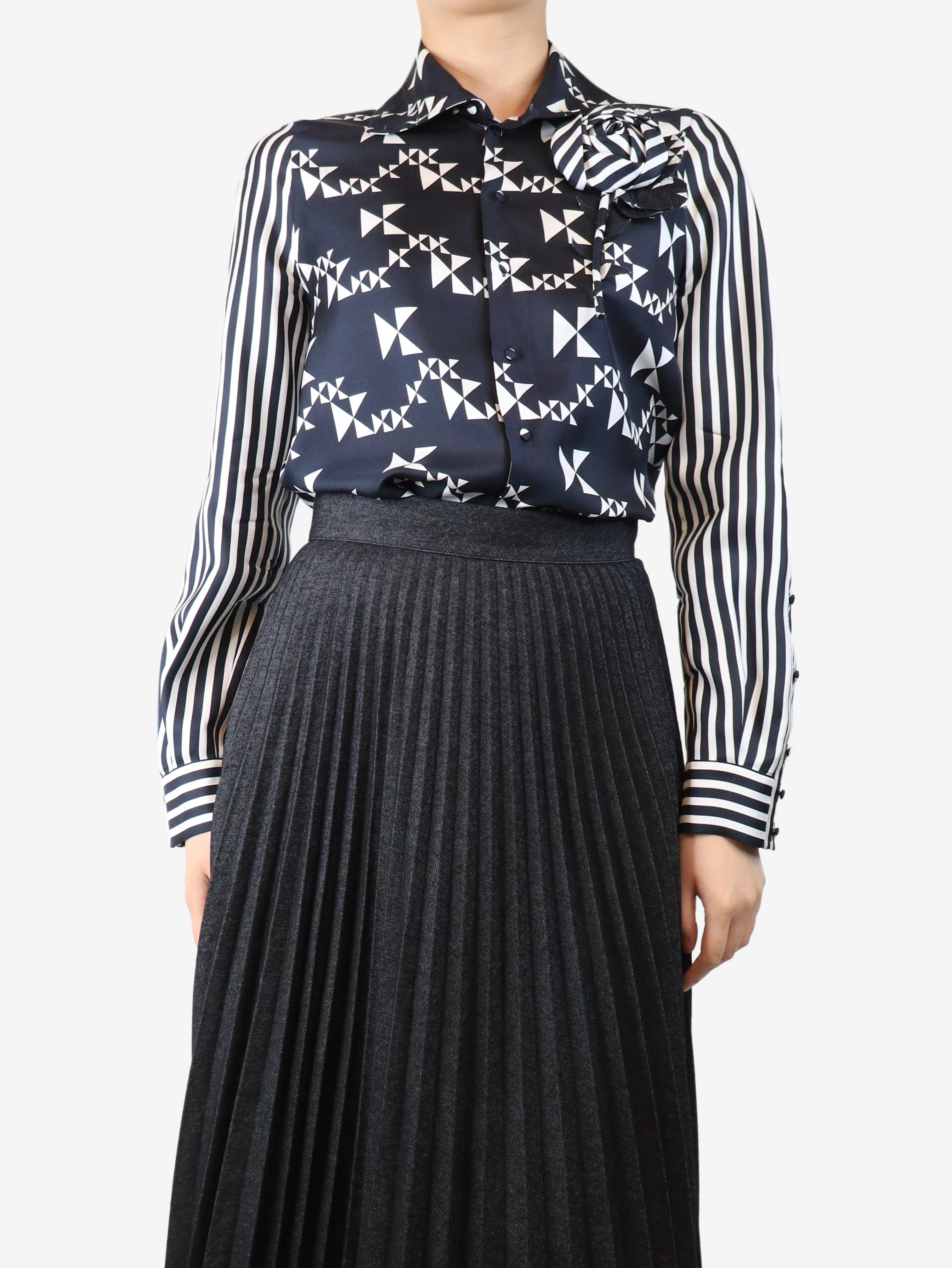 Navy blue and white silk printed shirt - size UK 8 - Image 3