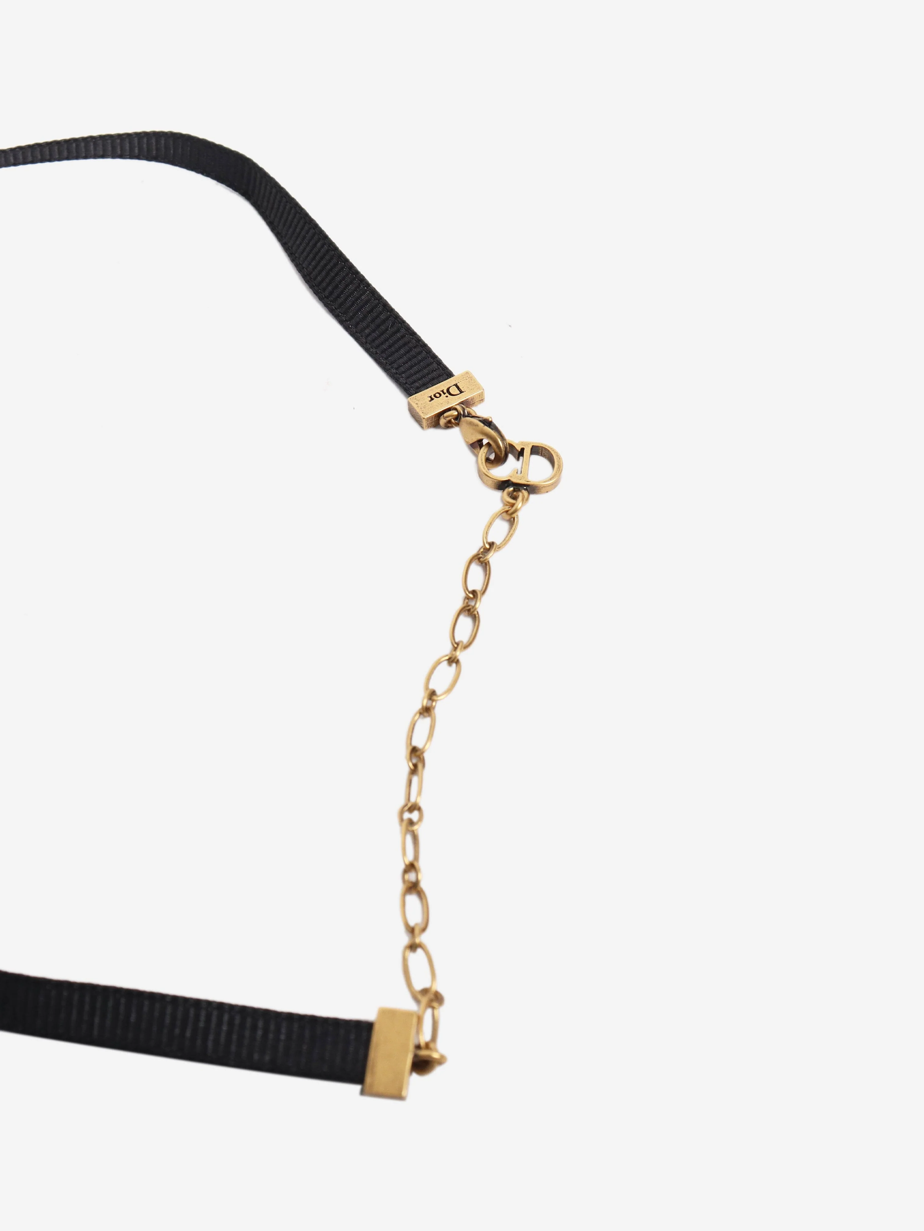 Black ribbon spell out choker - Image 3