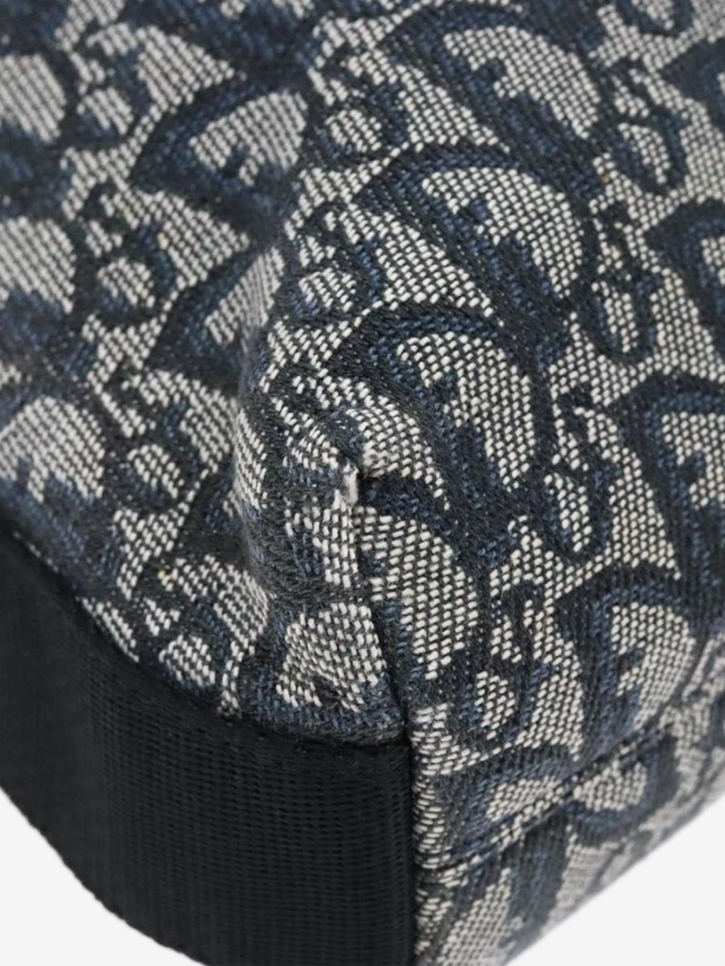 Blue Trotter canvas shoulder bag - Image 13