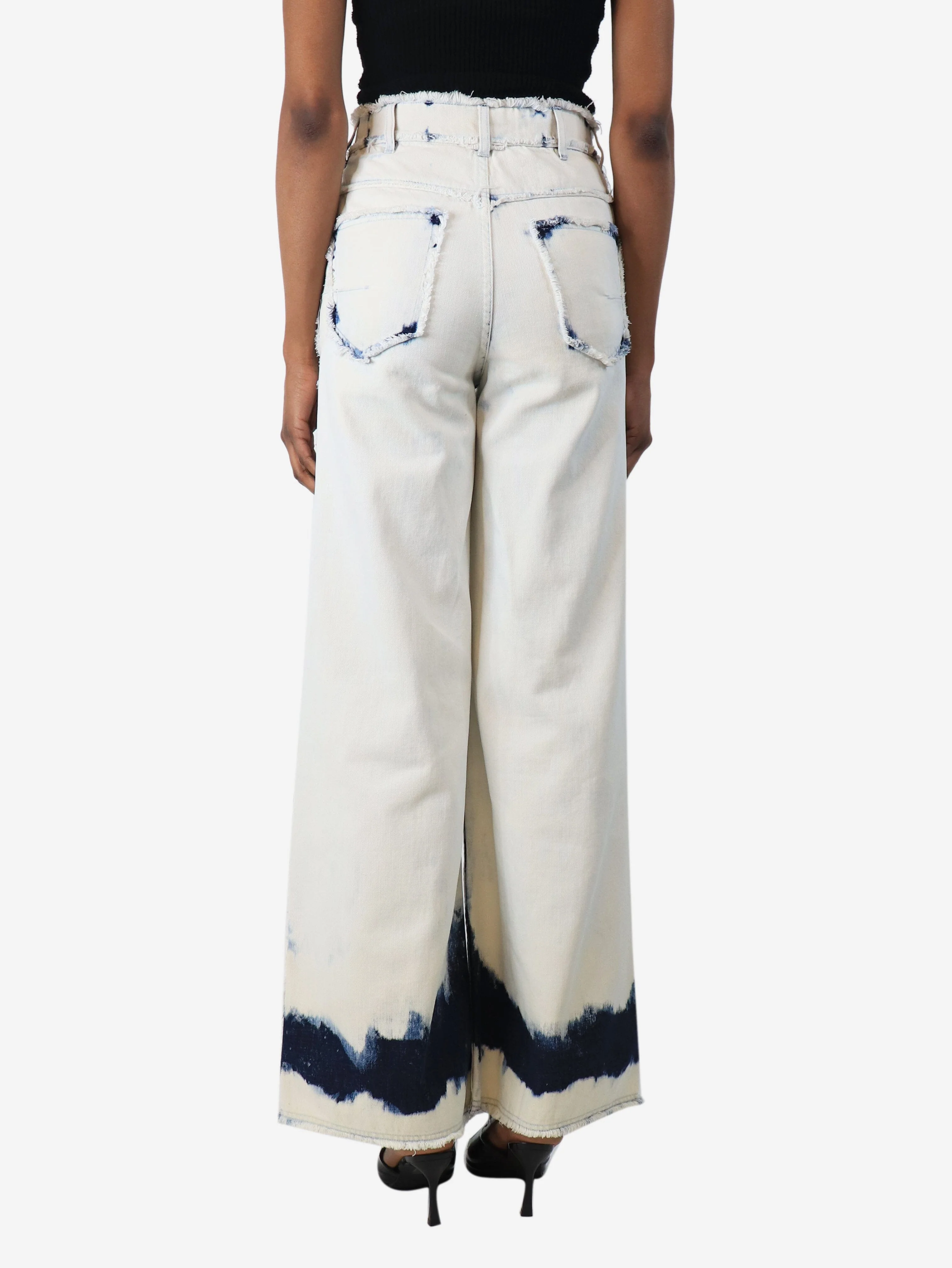 White bleached wash raw hem jeans - size UK 8 - Image 3