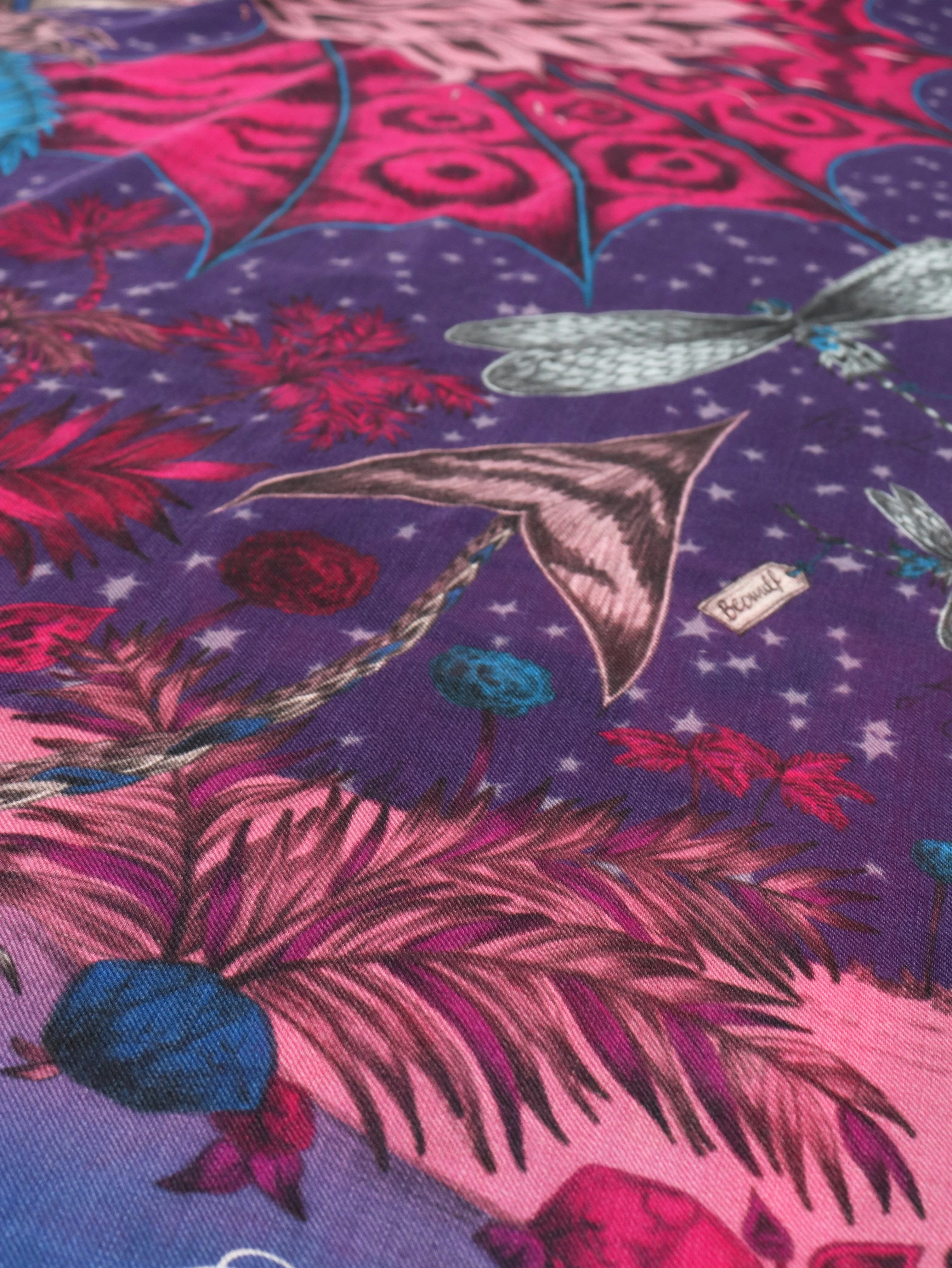 Purple Drakon wool scarf - Image 4