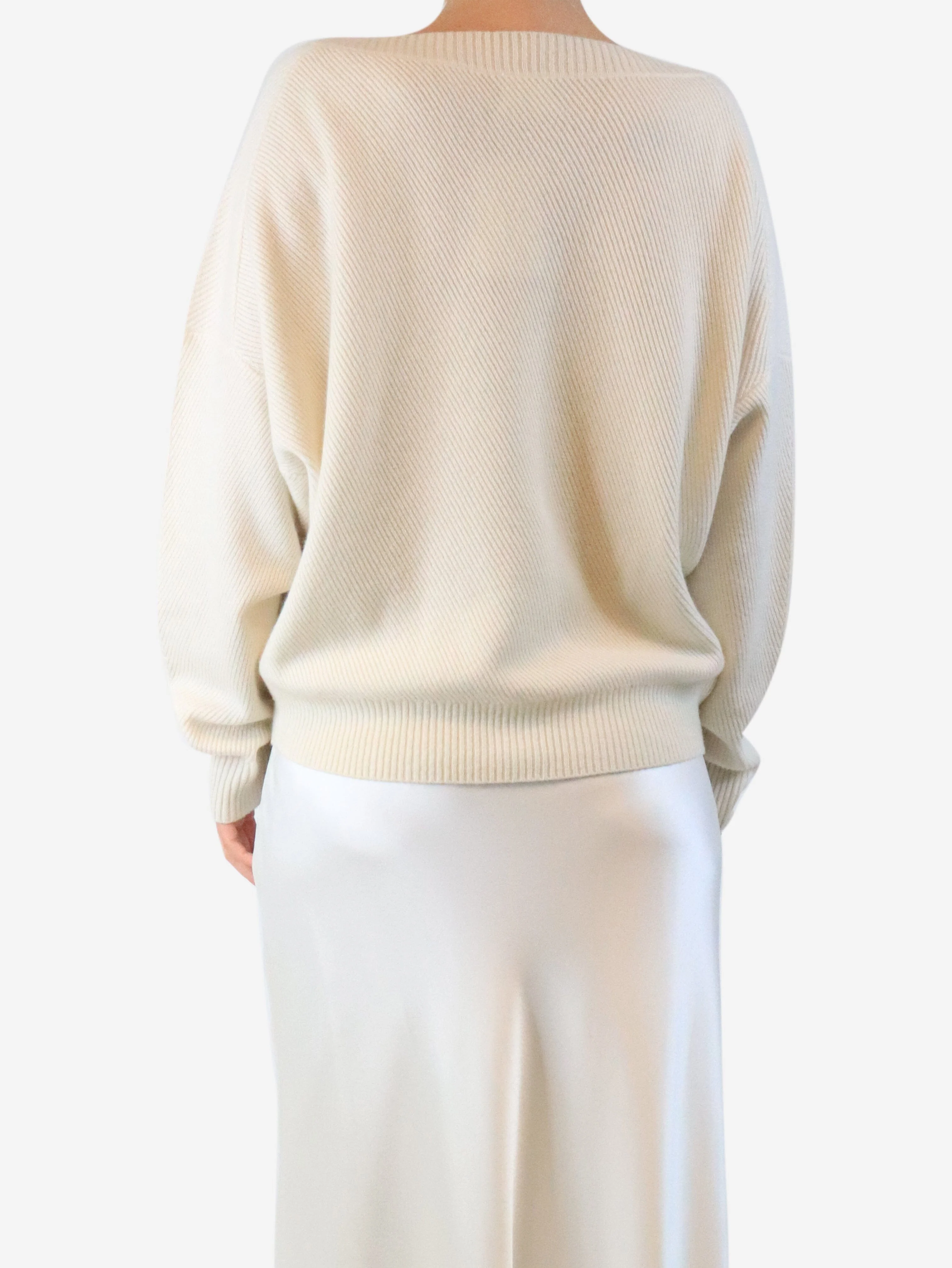 Cream ribbed v-neck jumper - size M - Image 2