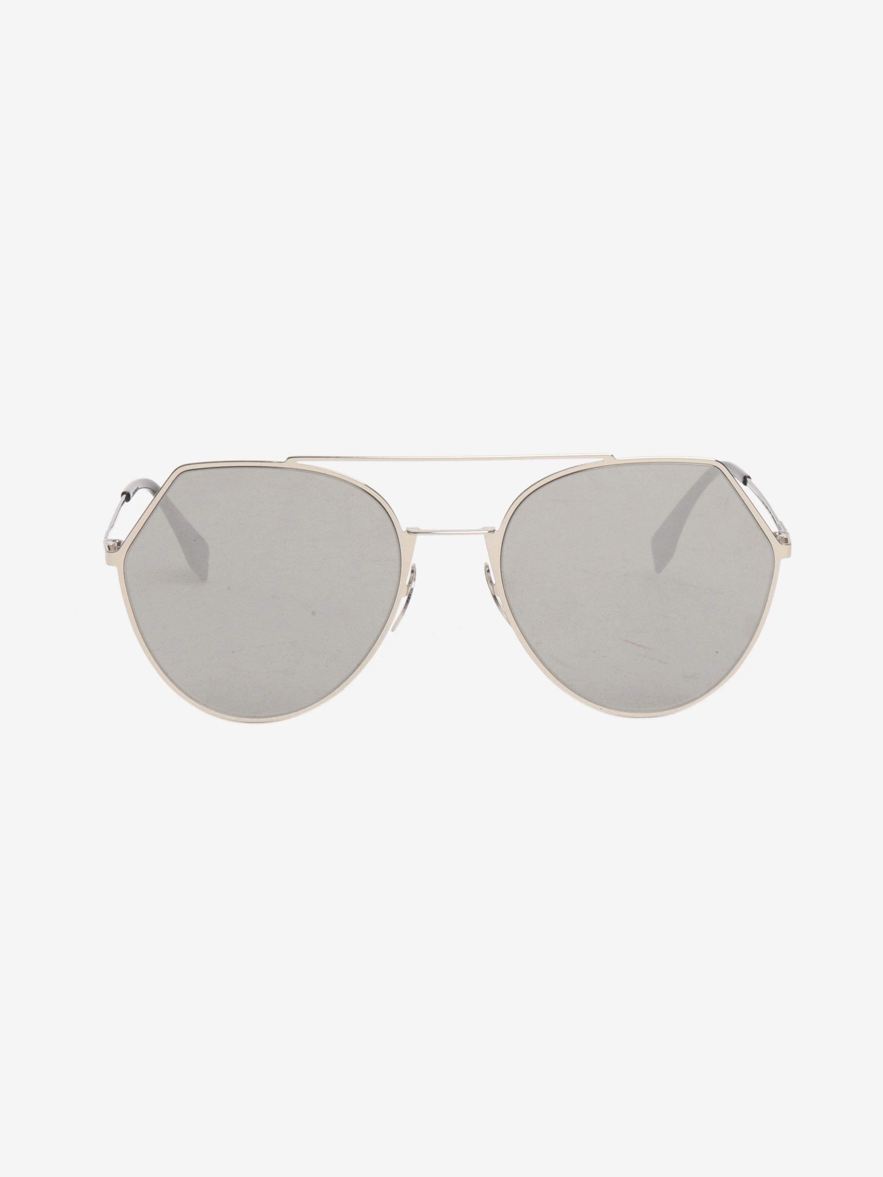 Silver mirrored round sunglasses