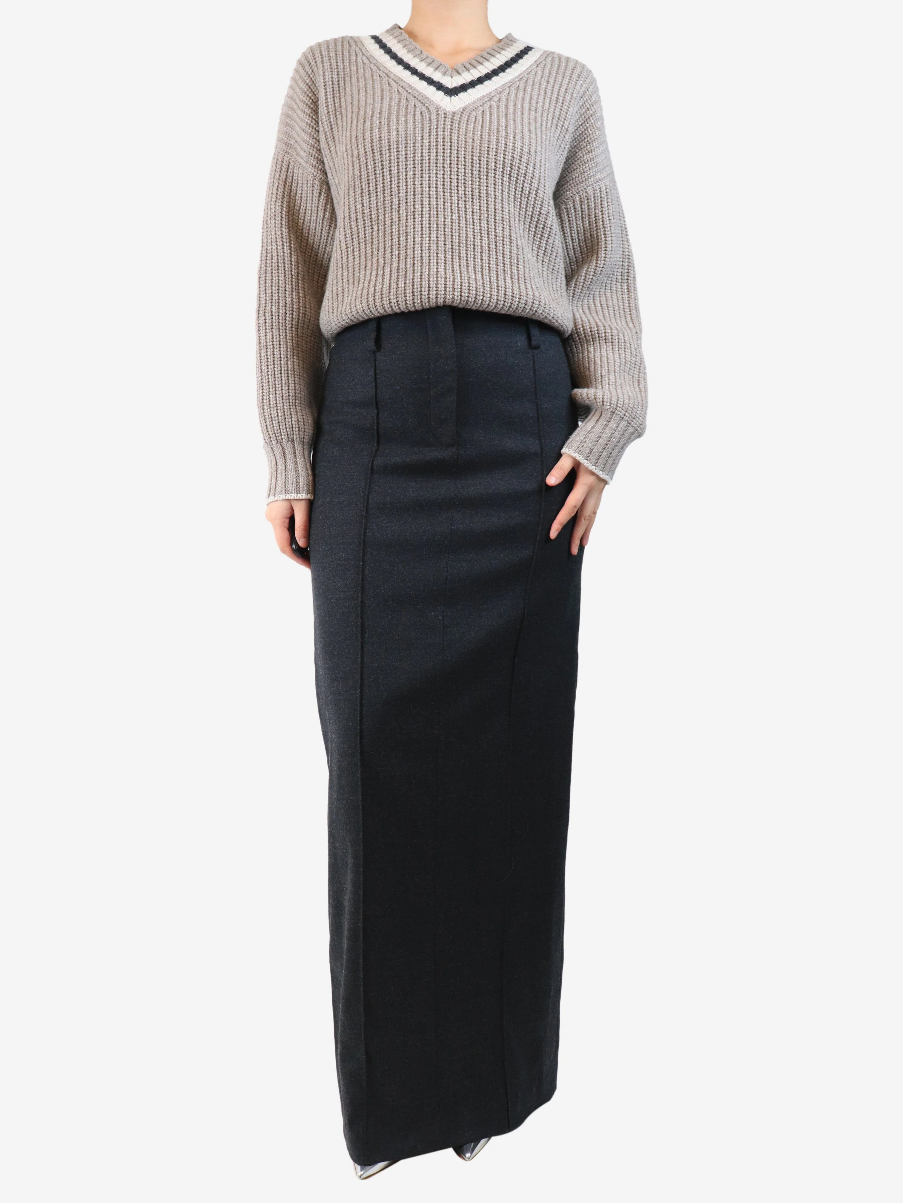 Charcoal grey wool long skirt - size UK 10 - Image 2
