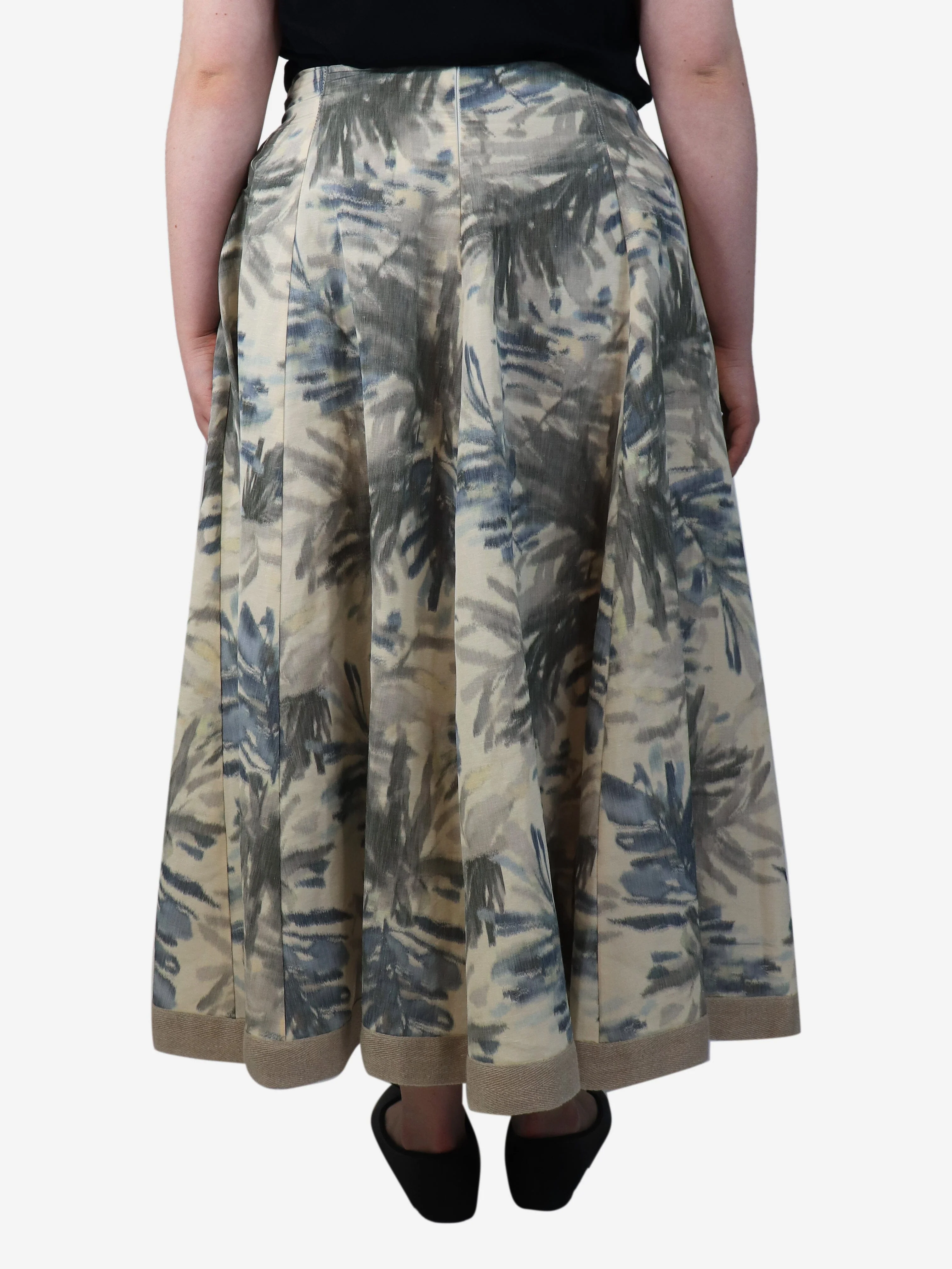 Neutral floral printed maxi skirt - size UK 14 - Image 3