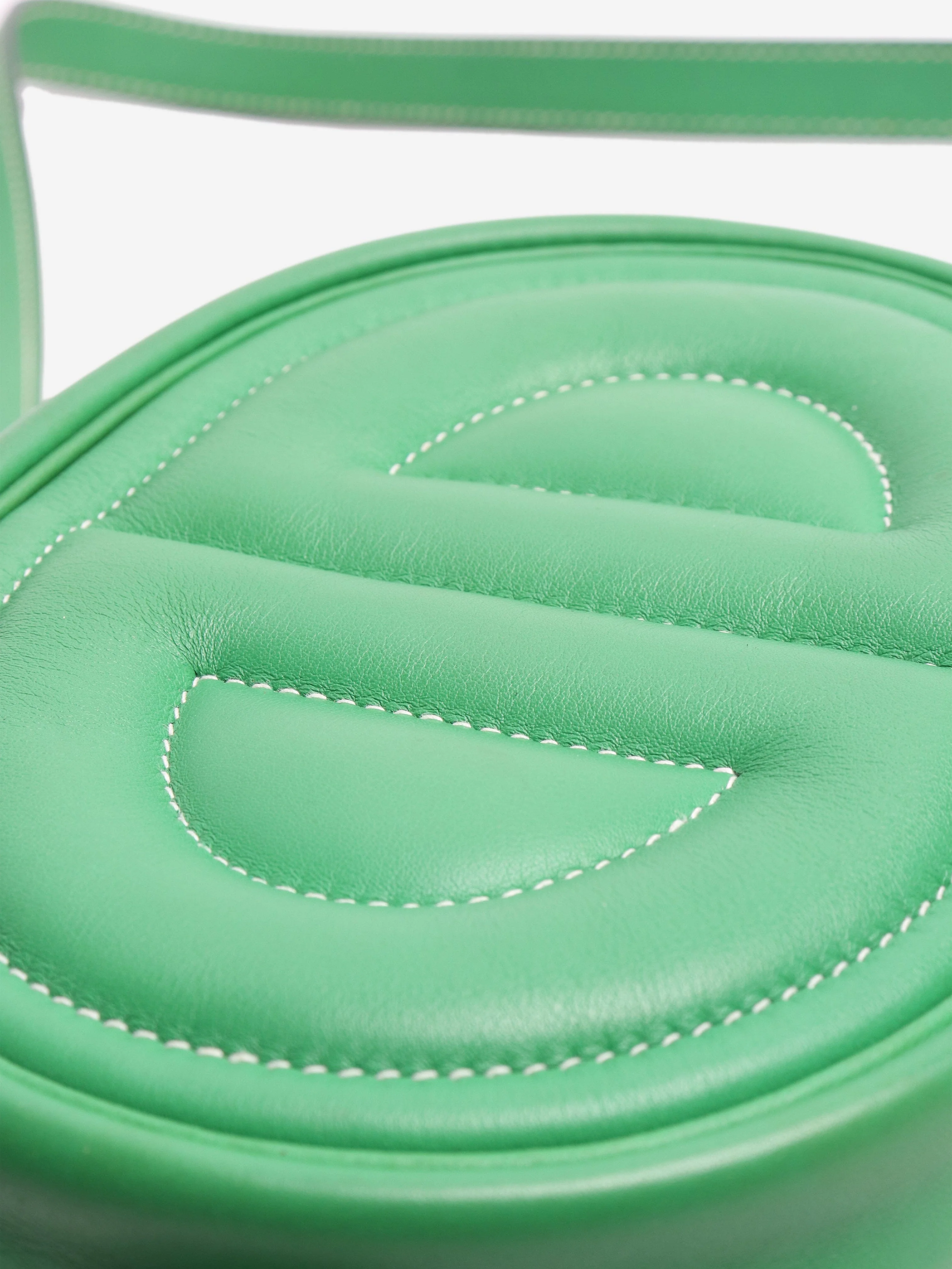 Green In-The-Loop oval bag - Image 3