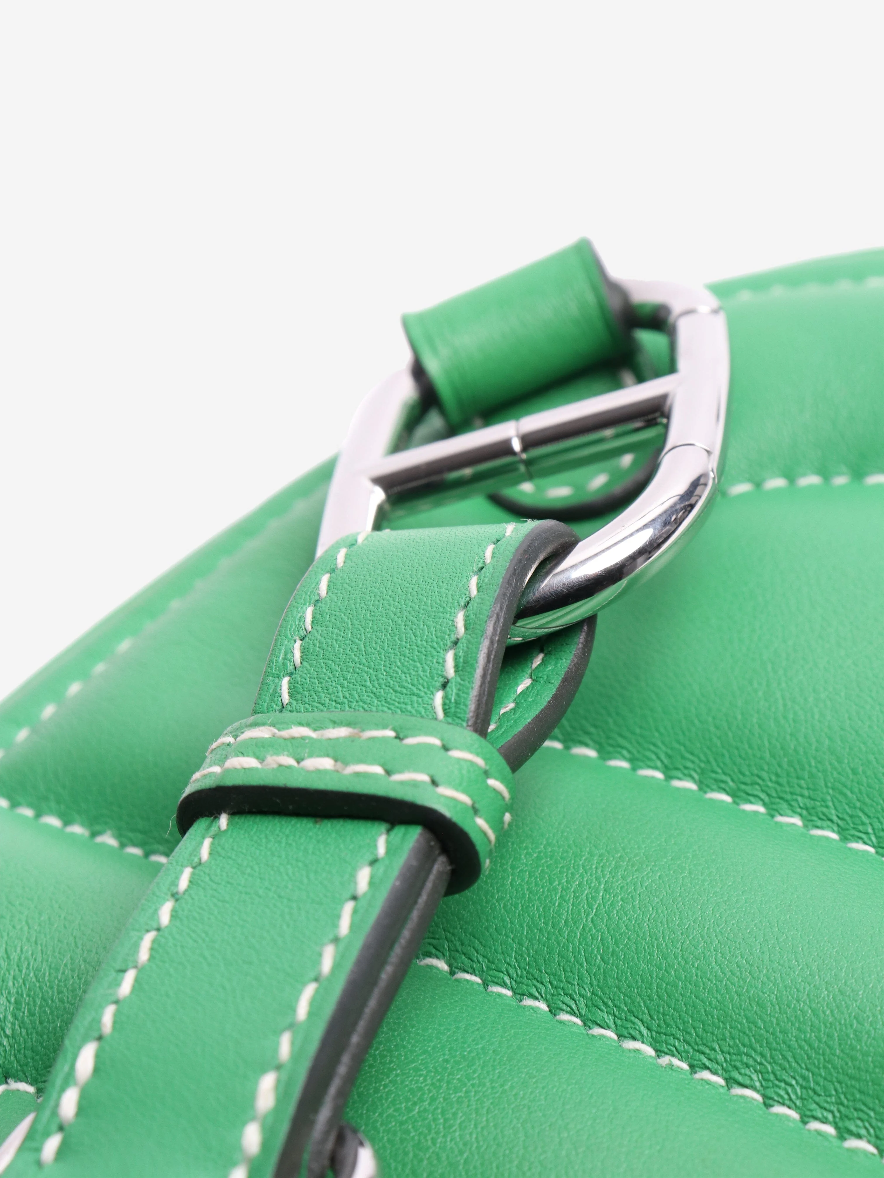 Green In-The-Loop oval bag - Image 5