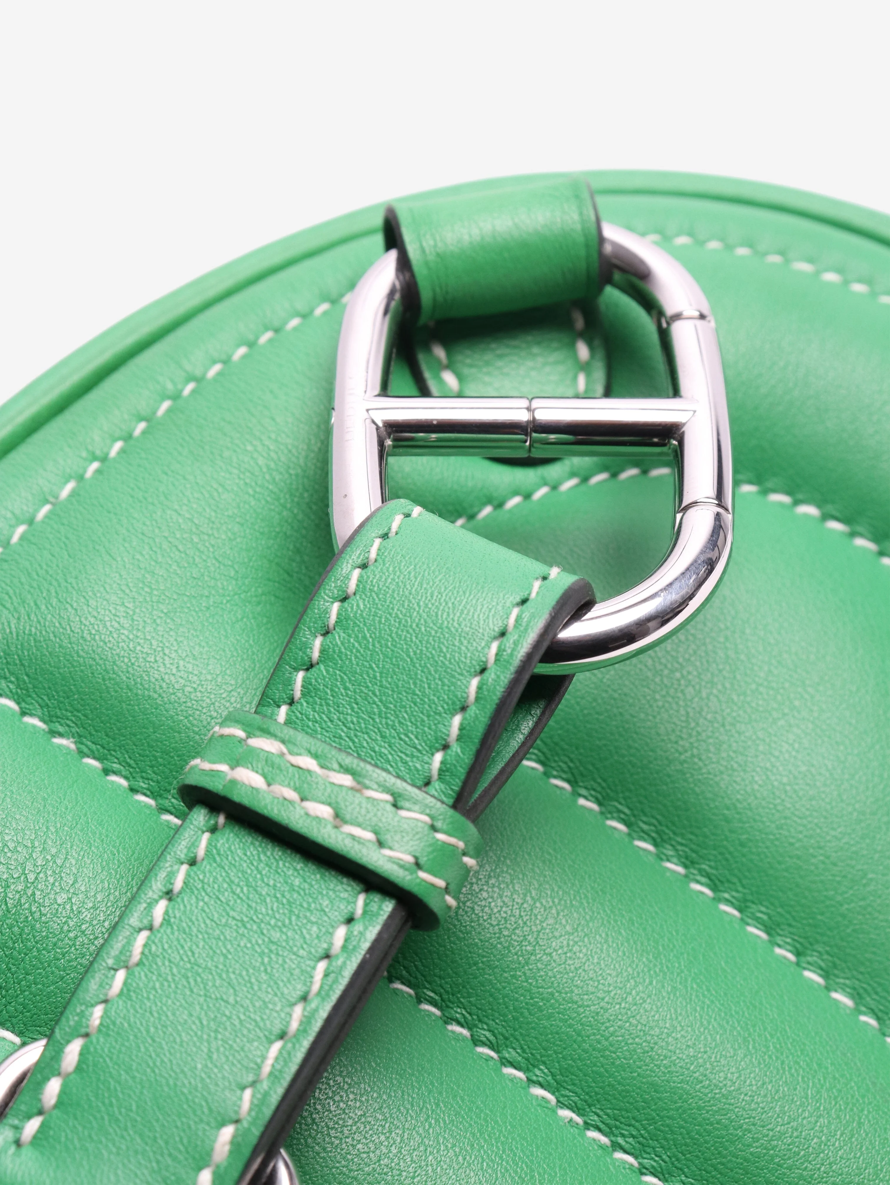 Green In-The-Loop oval bag - Image 6