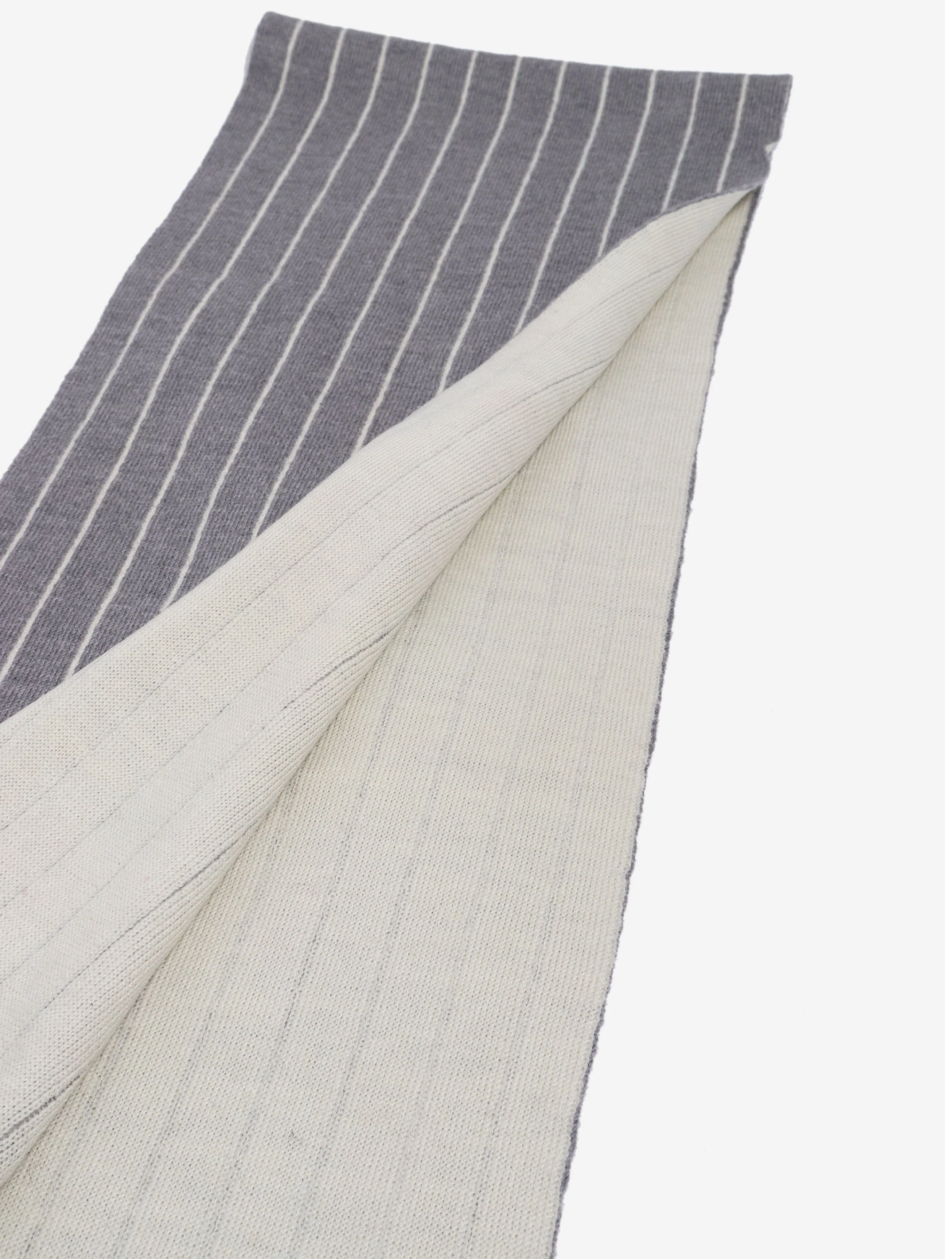 Grey and white striped knit scarf - Image 3