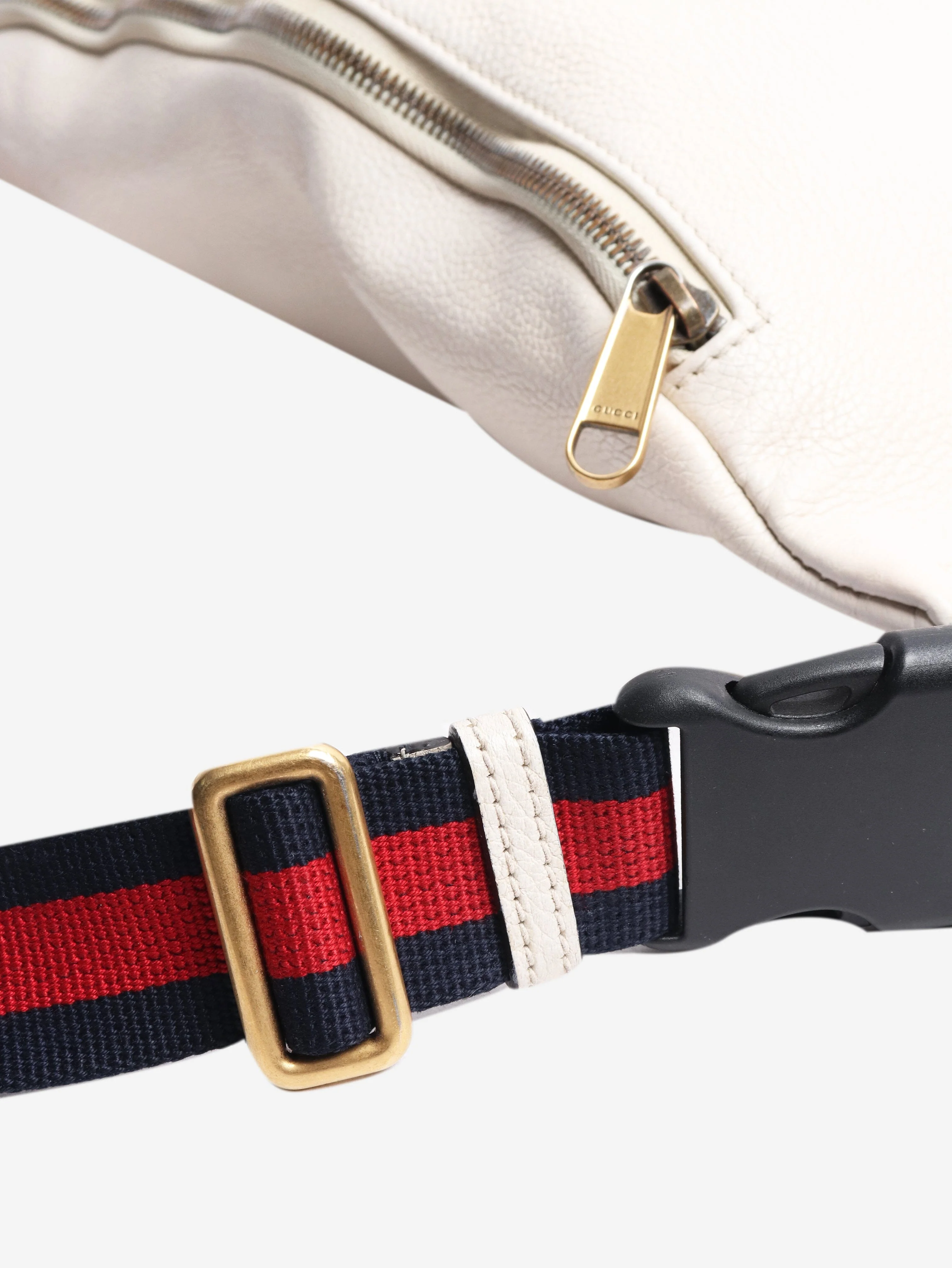 Cream grained calfskin belt bag - Image 4