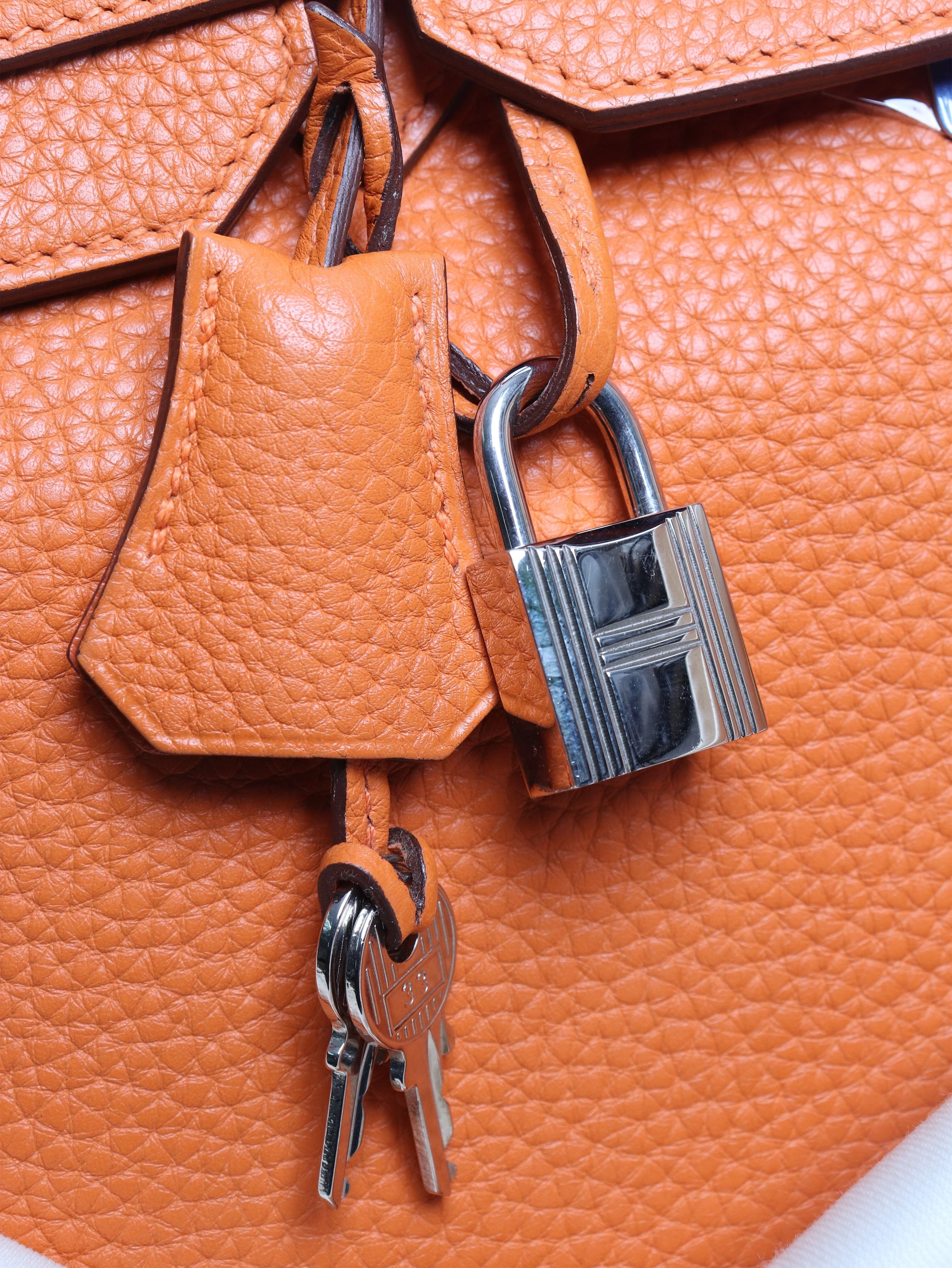 Orange 2010 Birkin 35 bag in Clemence leather - Image 10