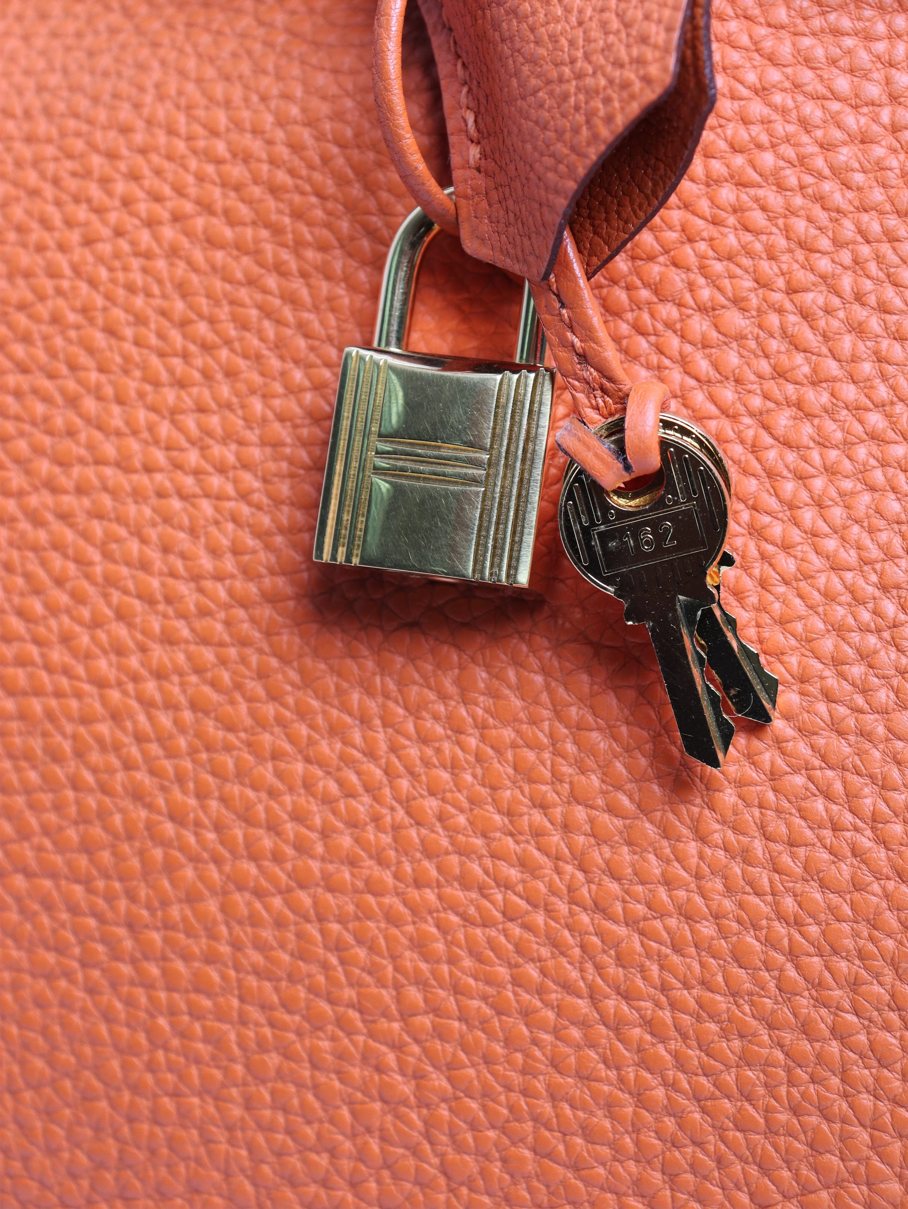 Orange 2010 Birkin 35 bag in Clemence leather - Image 6