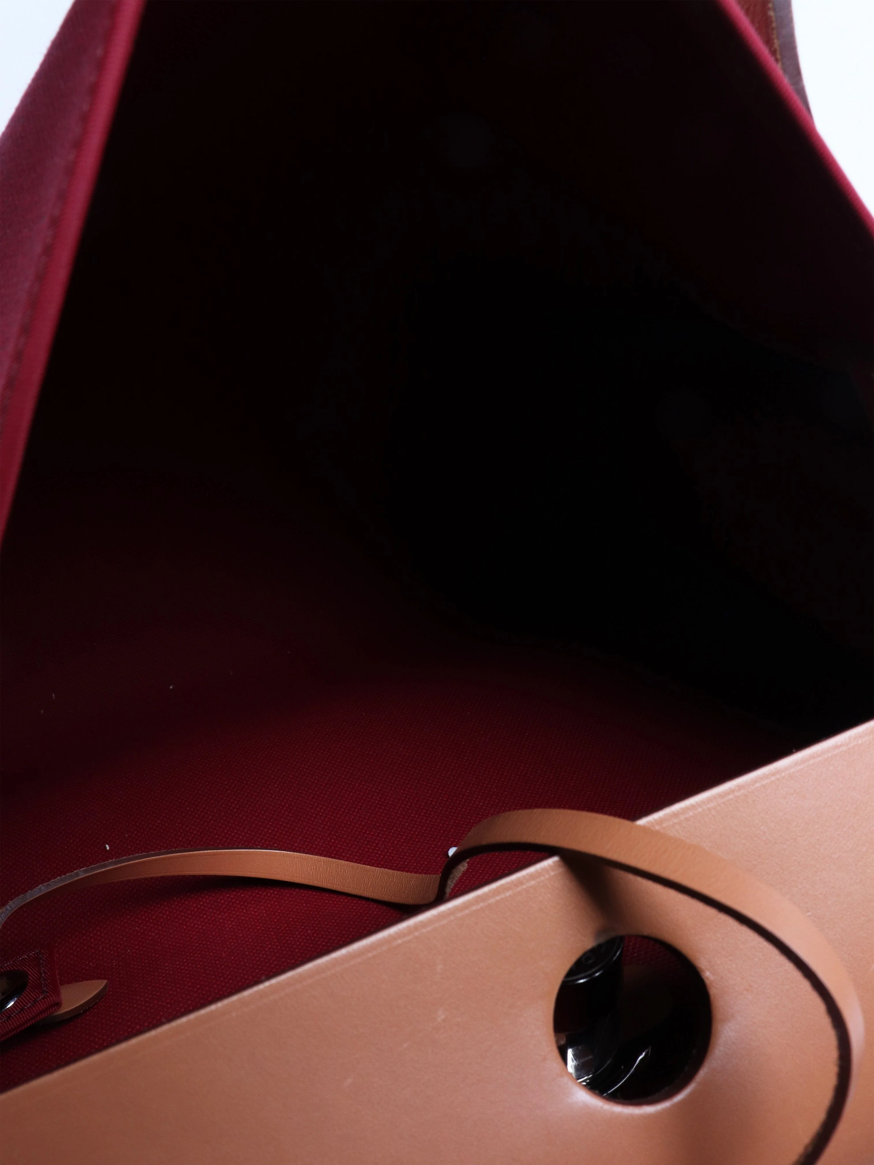 Red 2016 Herbag 31 - Image 8