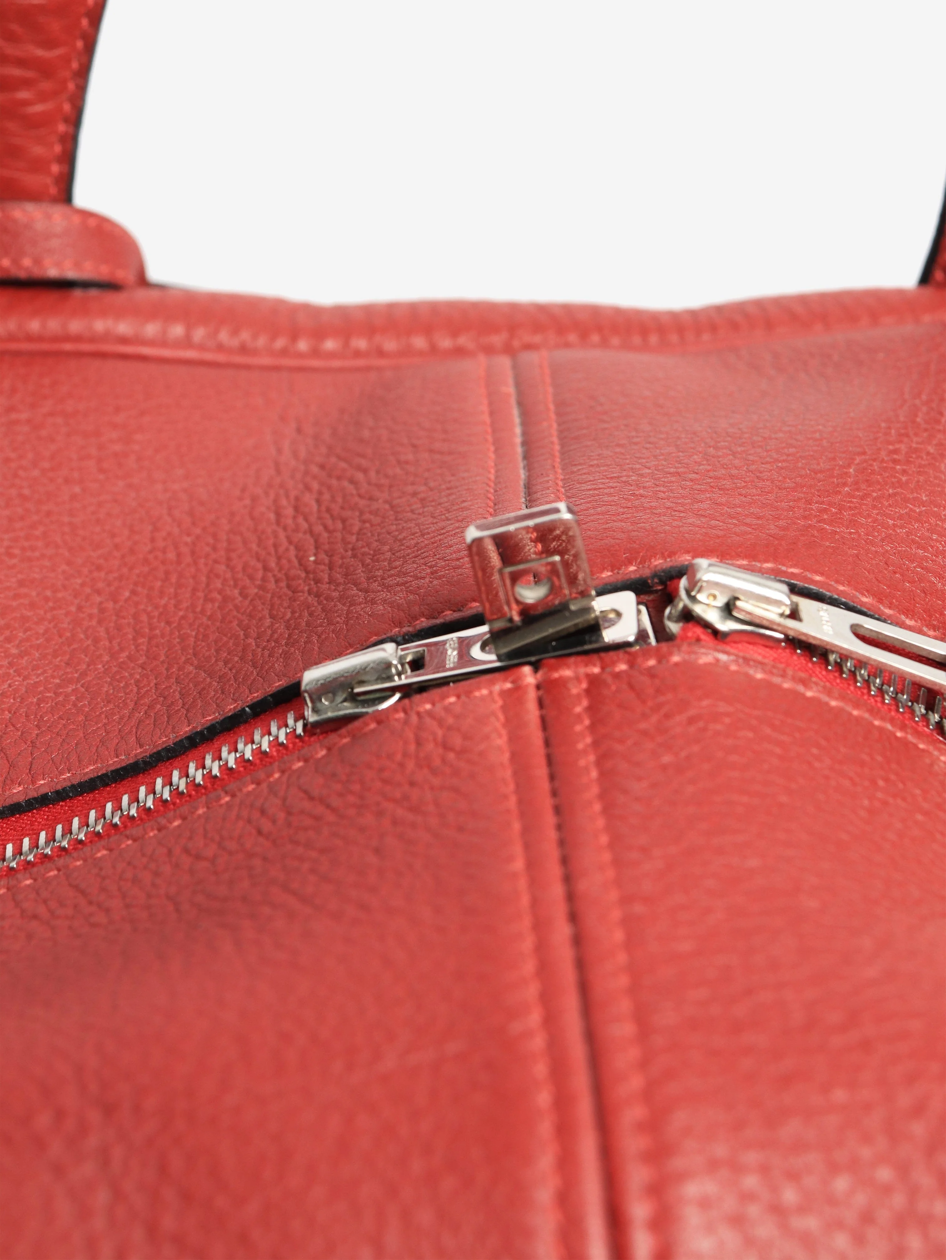 Red vintage 2001 Victoria 50 duffle bag - Image 4