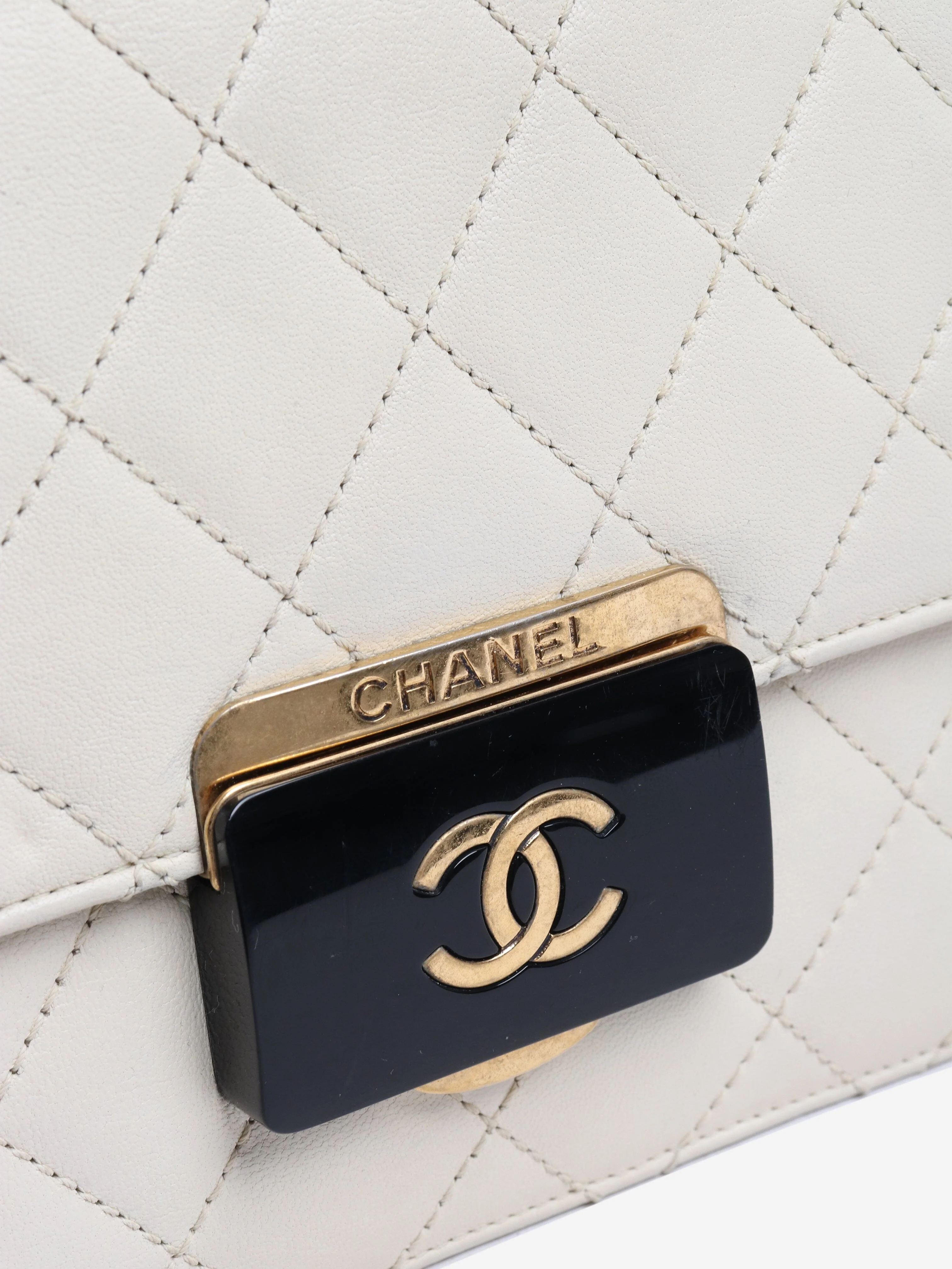 Ivory leather 2016 Beauty lock flap bag - Image 6