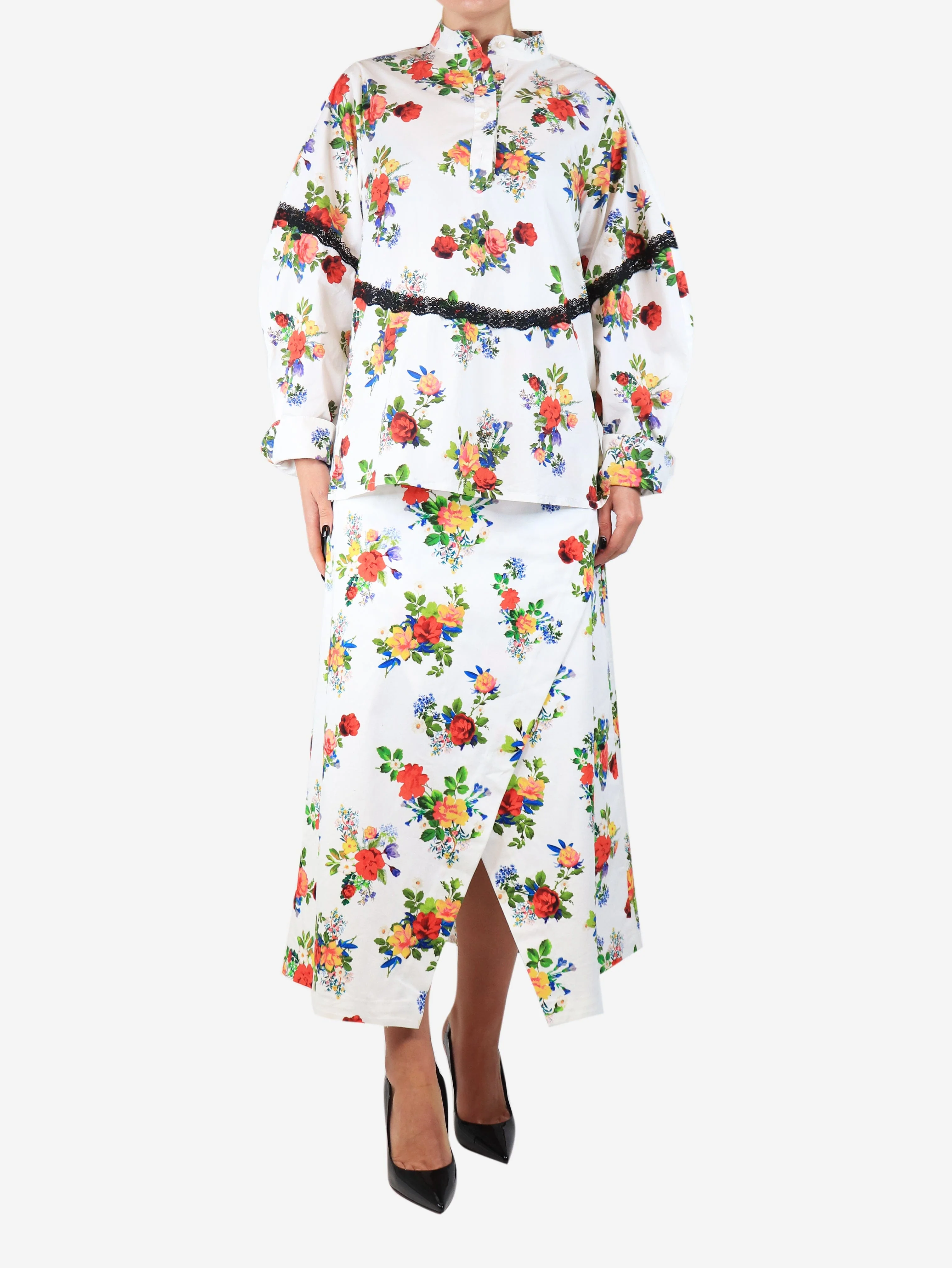 White floral shirt and skirt set - size S