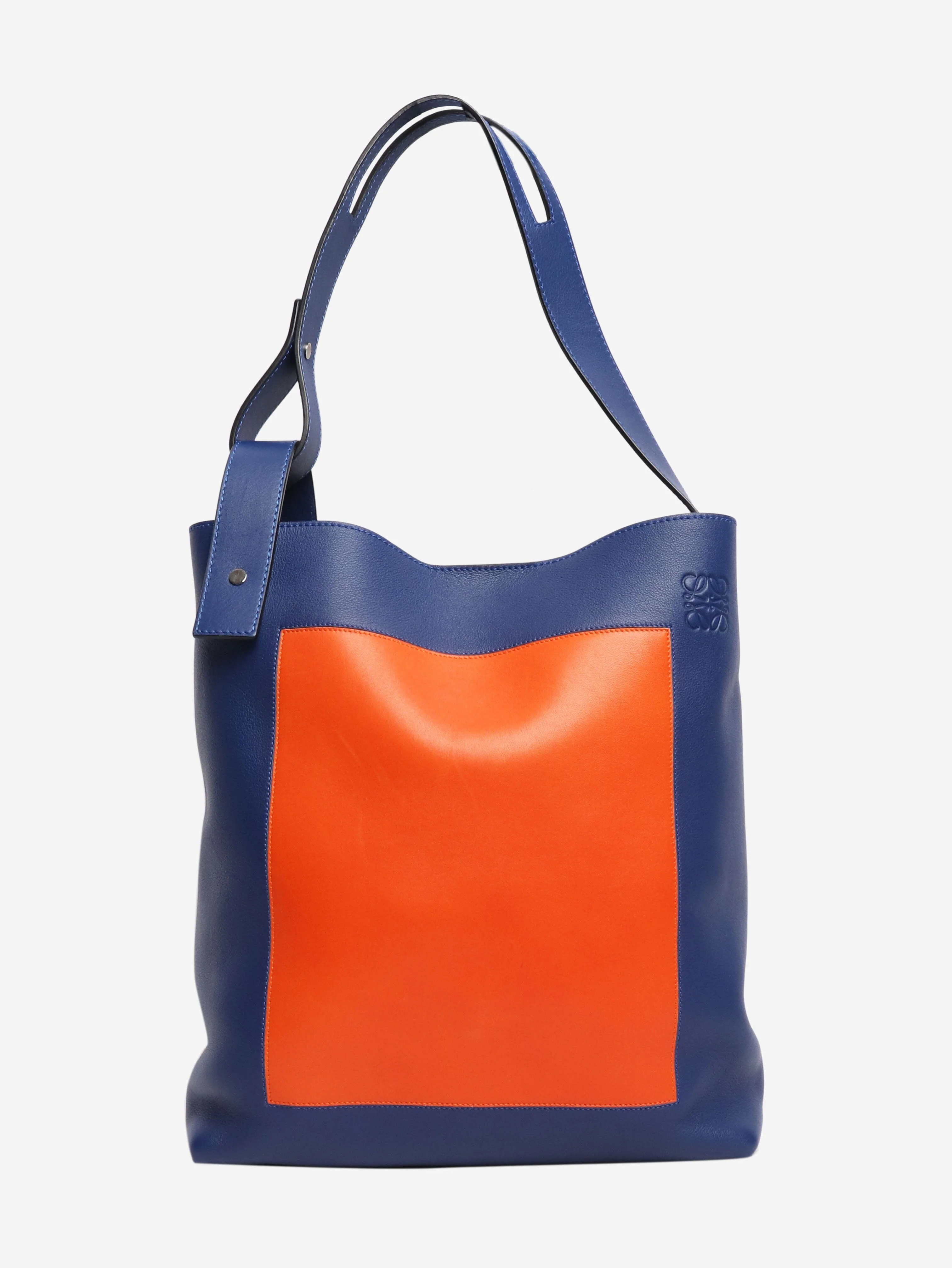 Asymmetric shoulder bag