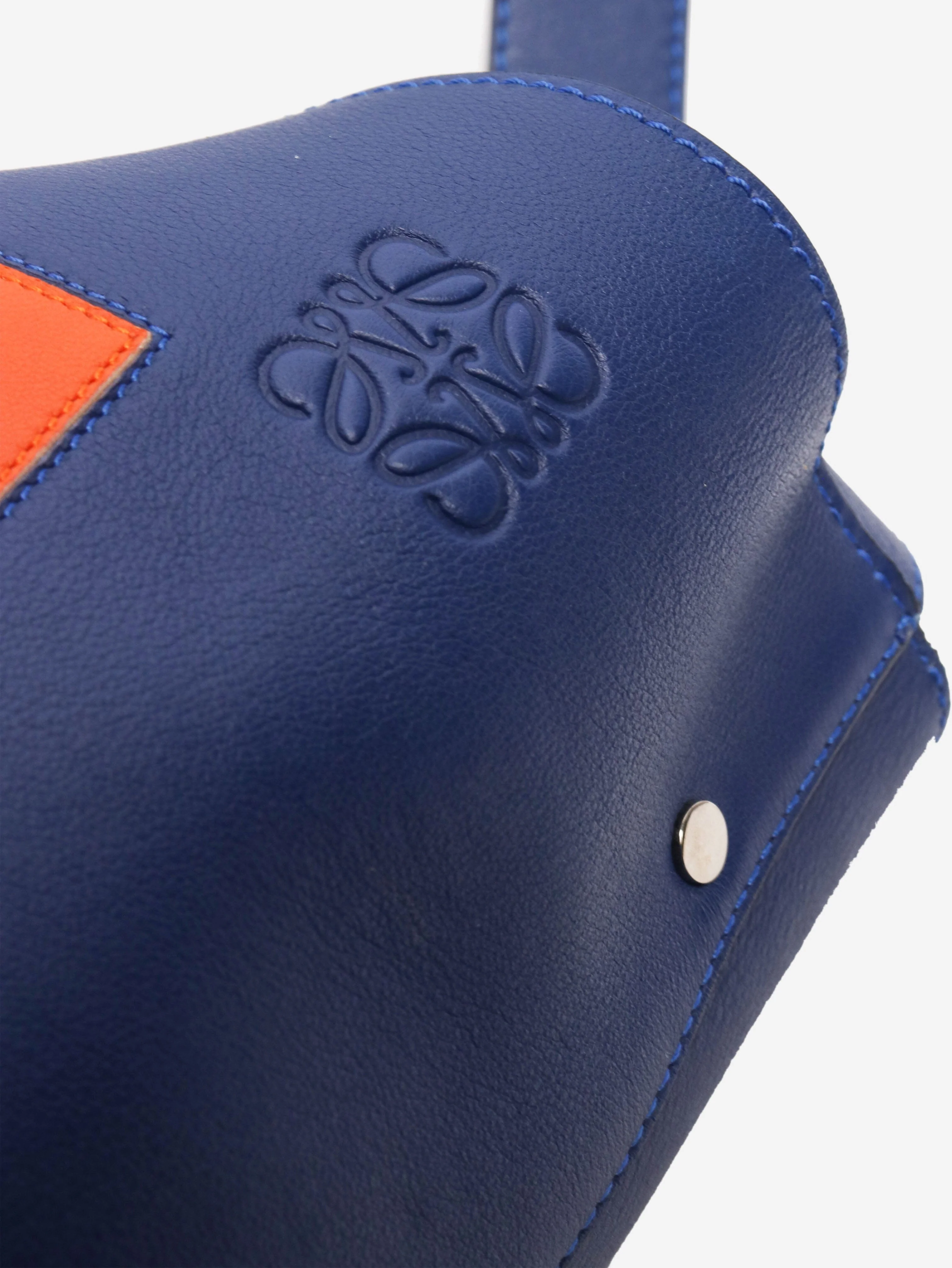 Asymmetric shoulder bag - Image 5