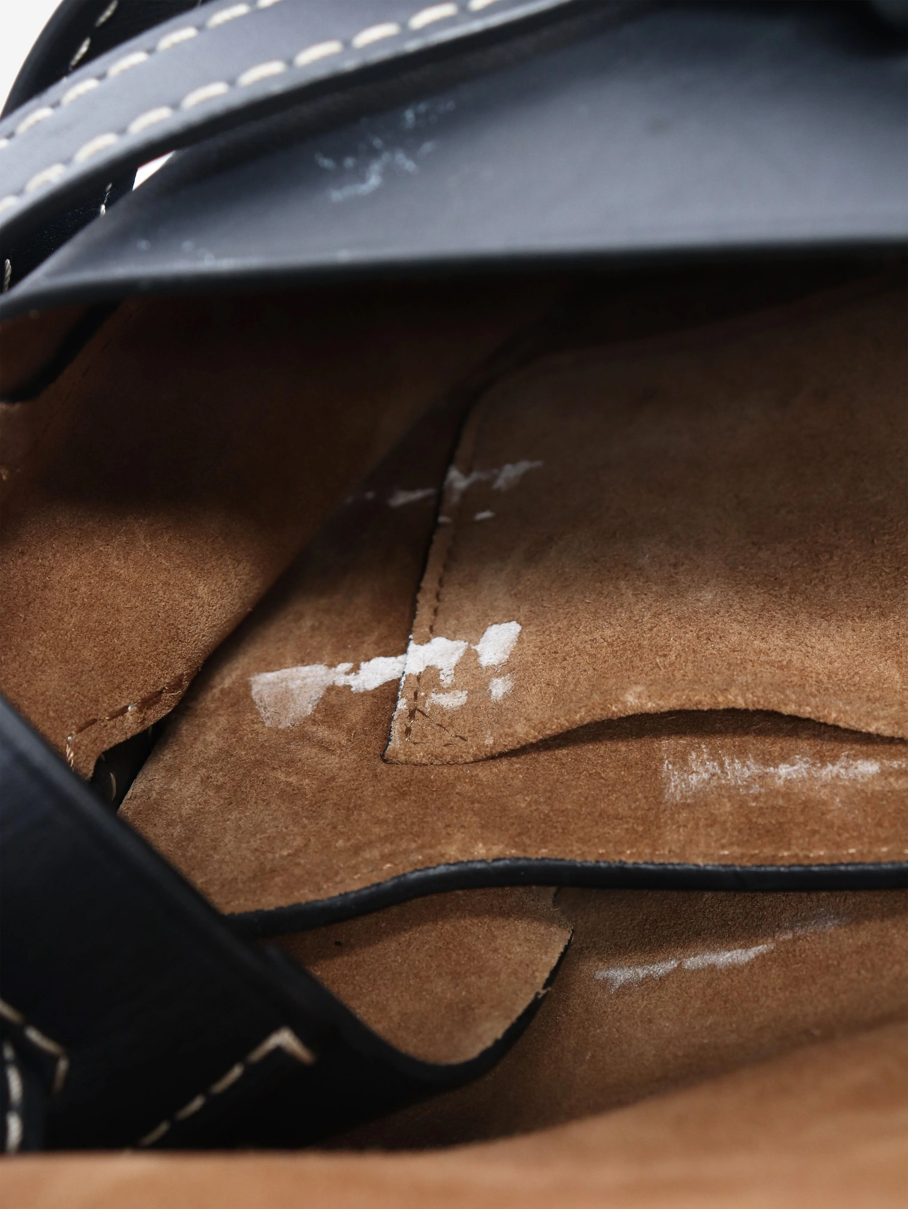 Black Gate leather crossbody bag - Image 7