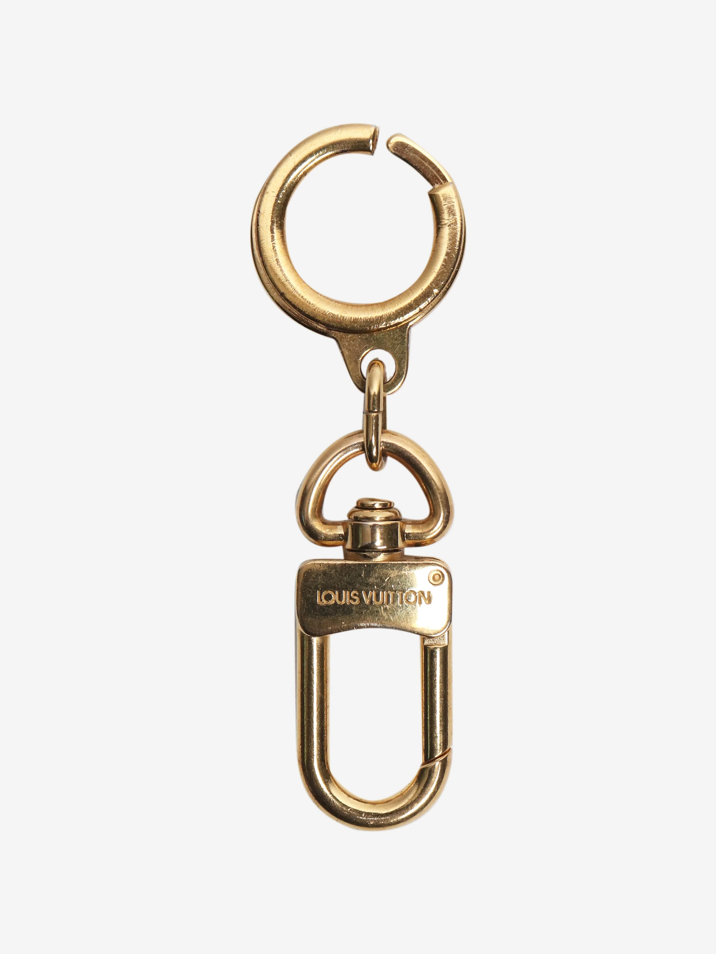 Gold metal clasp accessory