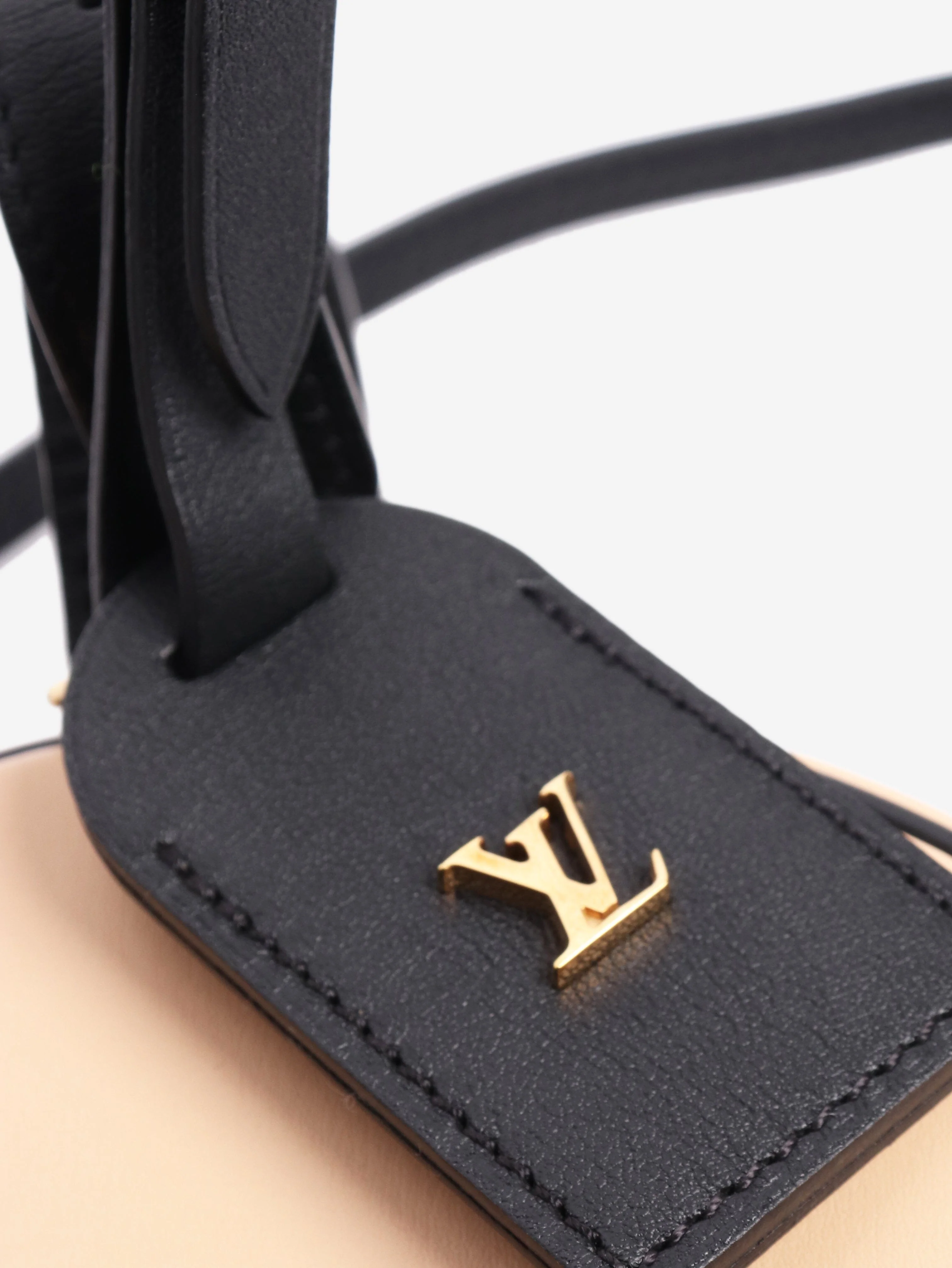 Black and beige 2018 Petite Boite Chapeau bag - Image 5