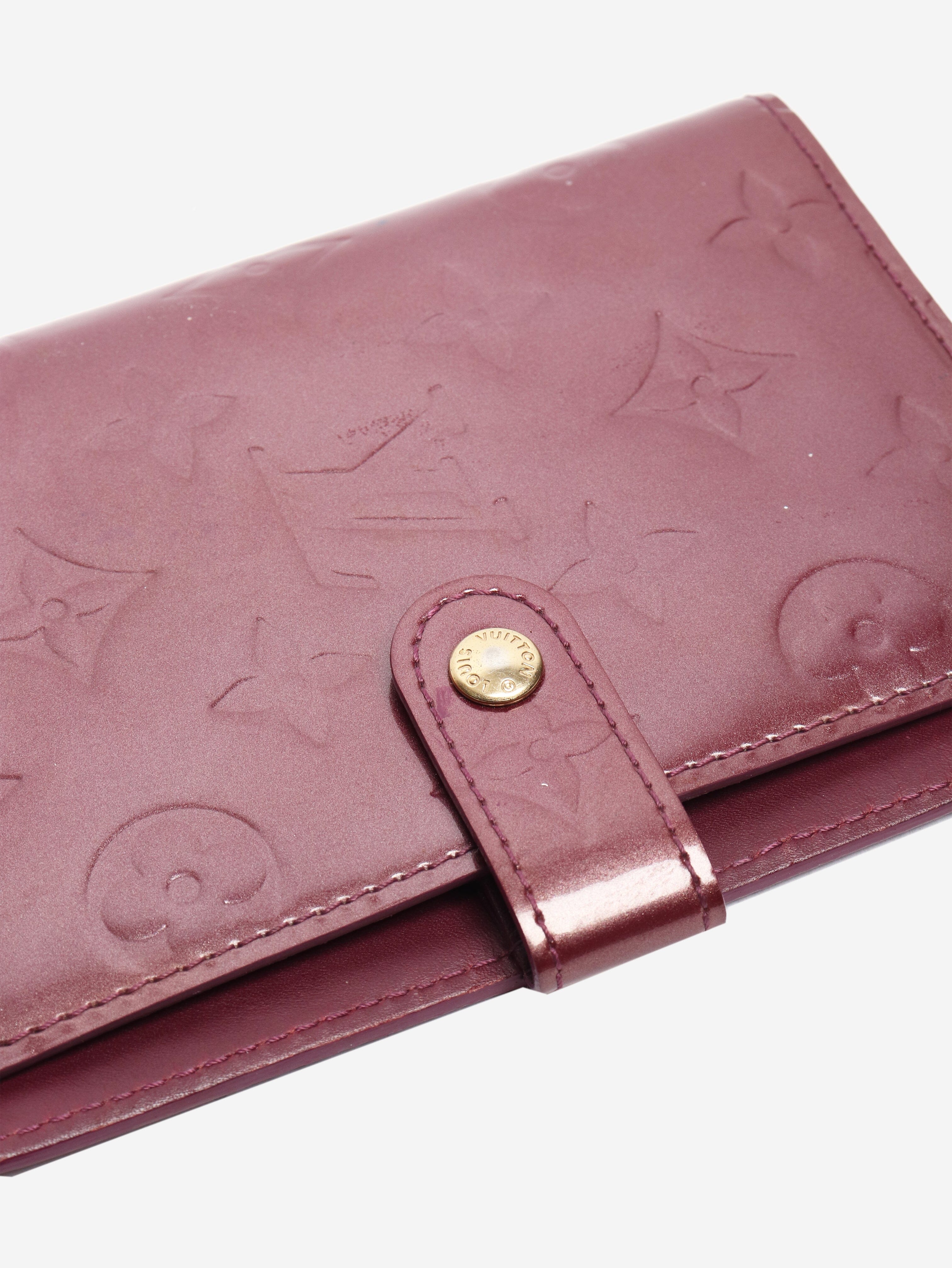 Red monogram patent agenda - Image 3