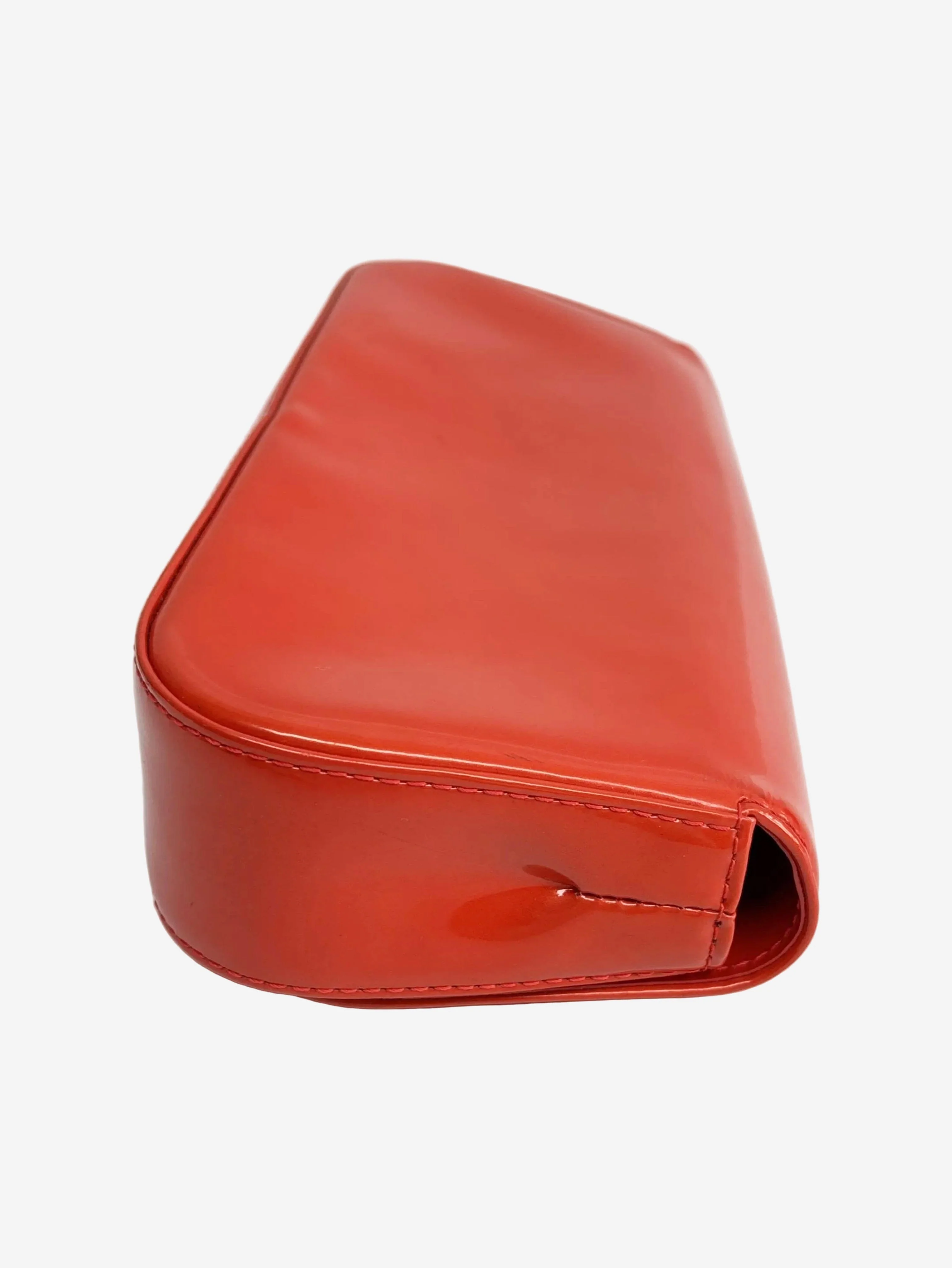 Red Sobe patent clutch - Image 3