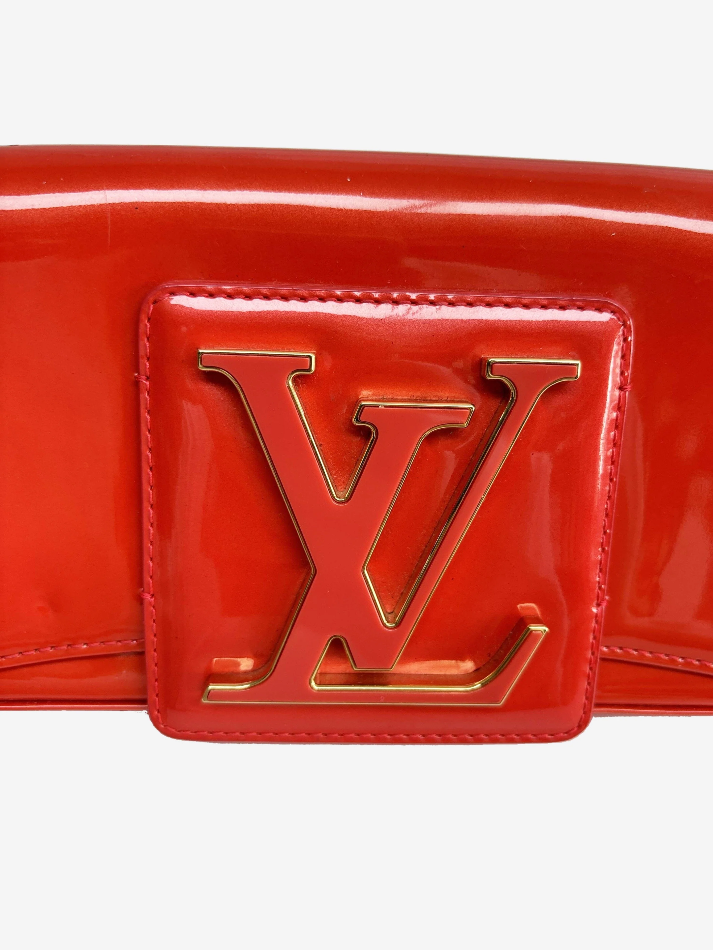 Red Sobe patent clutch - Image 4